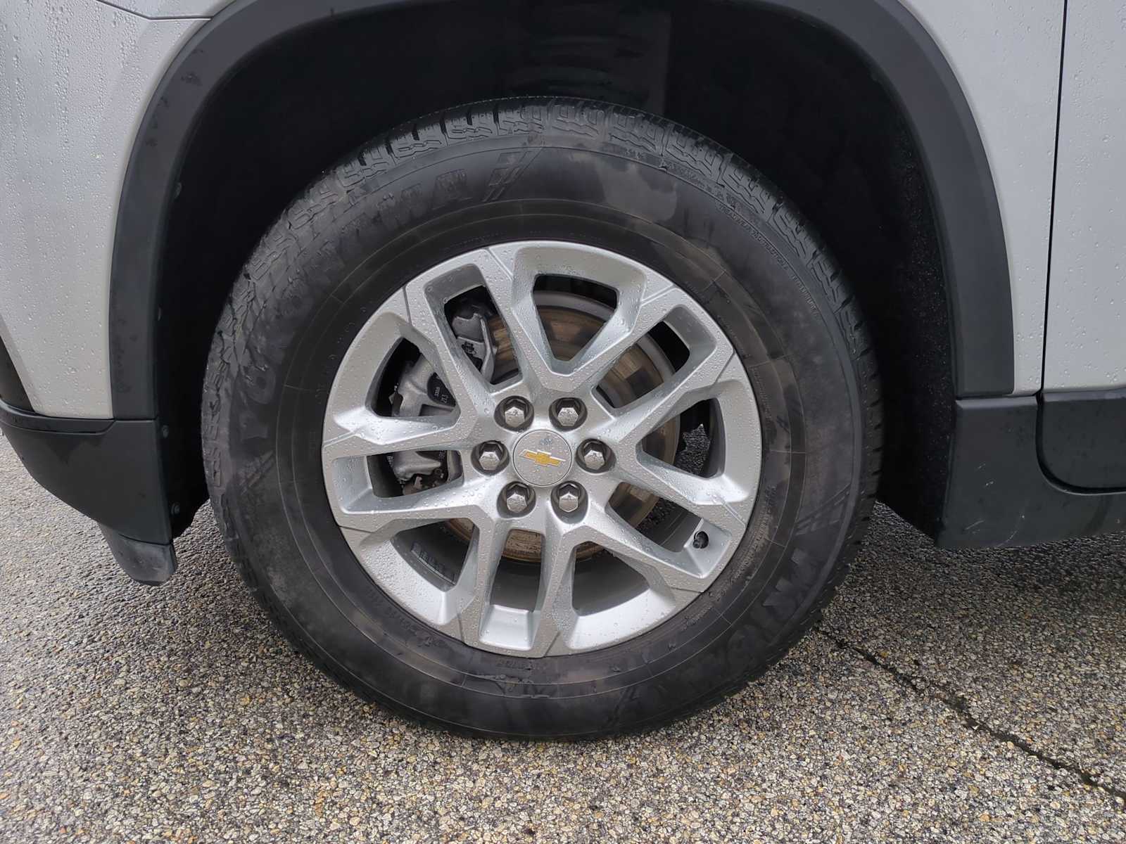 Thumbnail: 2021 Chevrolet Traverse - 33