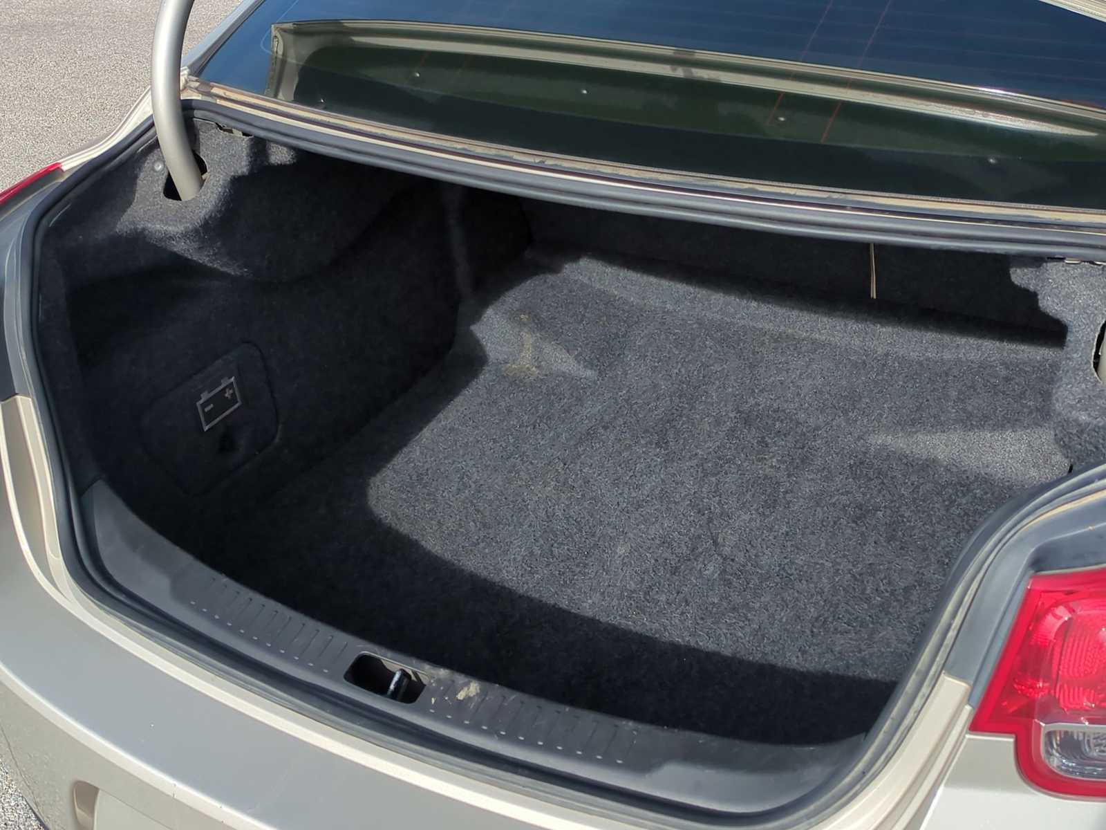 Thumbnail: 2015 Chevrolet Malibu - 23