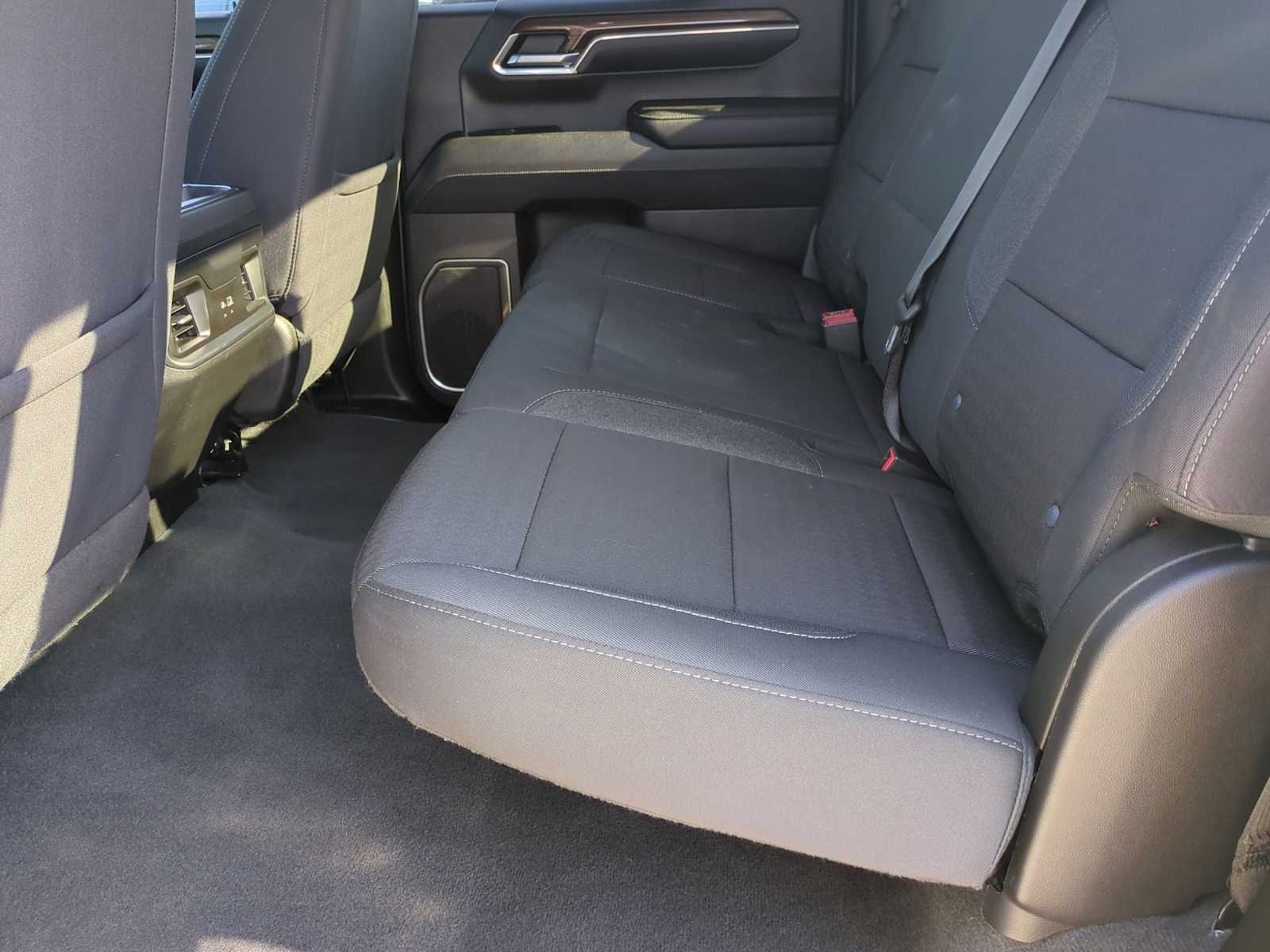 Thumbnail: 2023 Chevrolet Silverado 1500 - 25