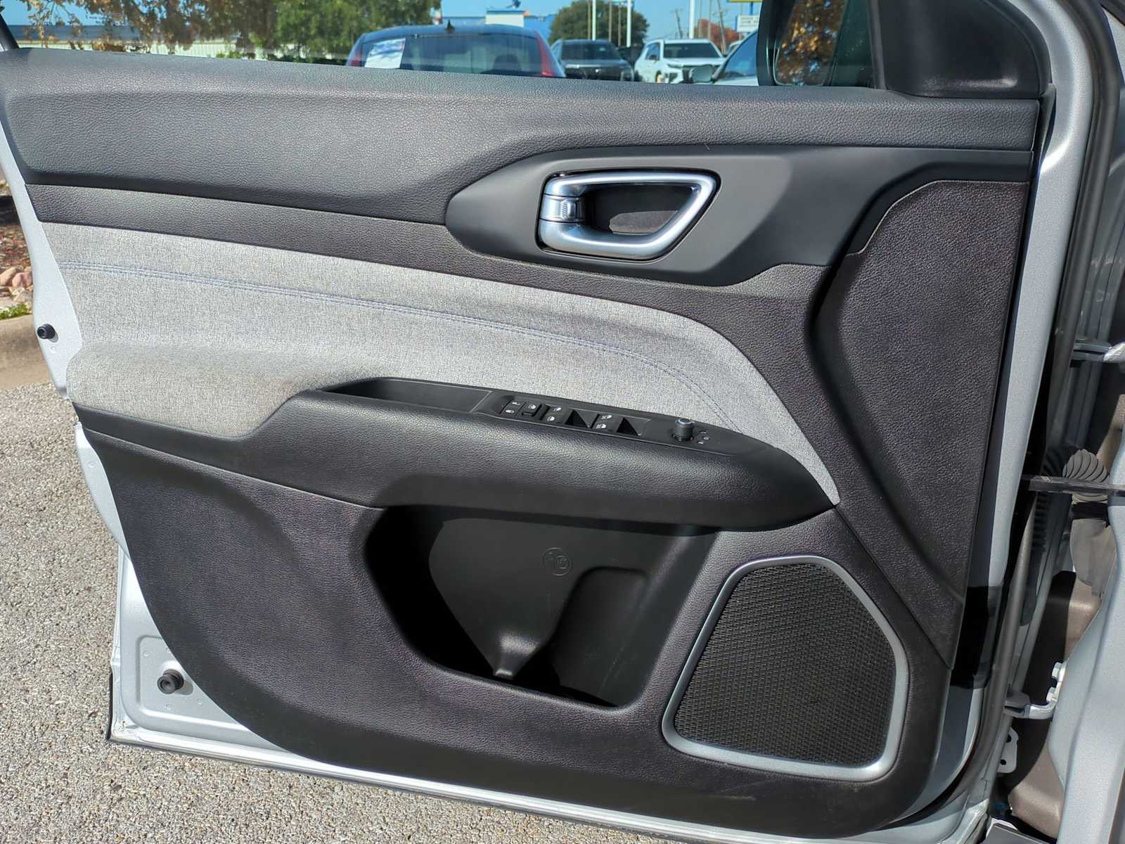 Thumbnail: 2024 Jeep Compass - 21