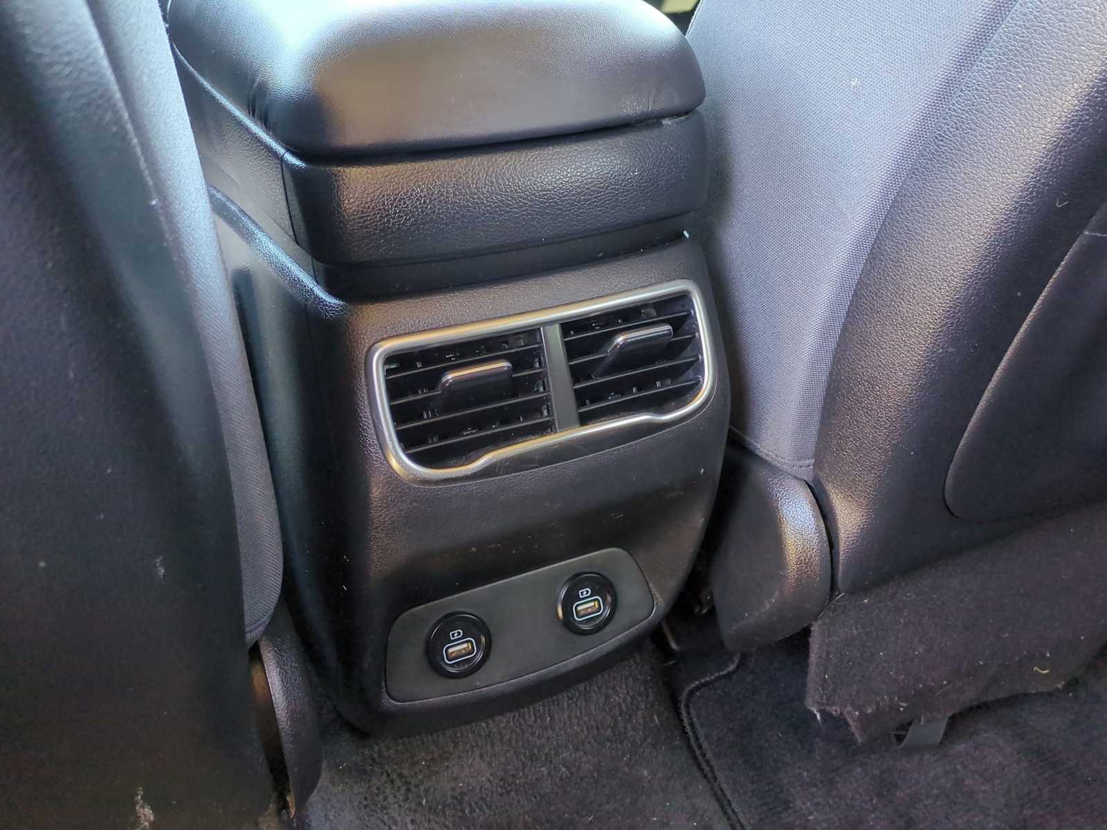 Thumbnail: 2022 Hyundai Santa Fe - 20