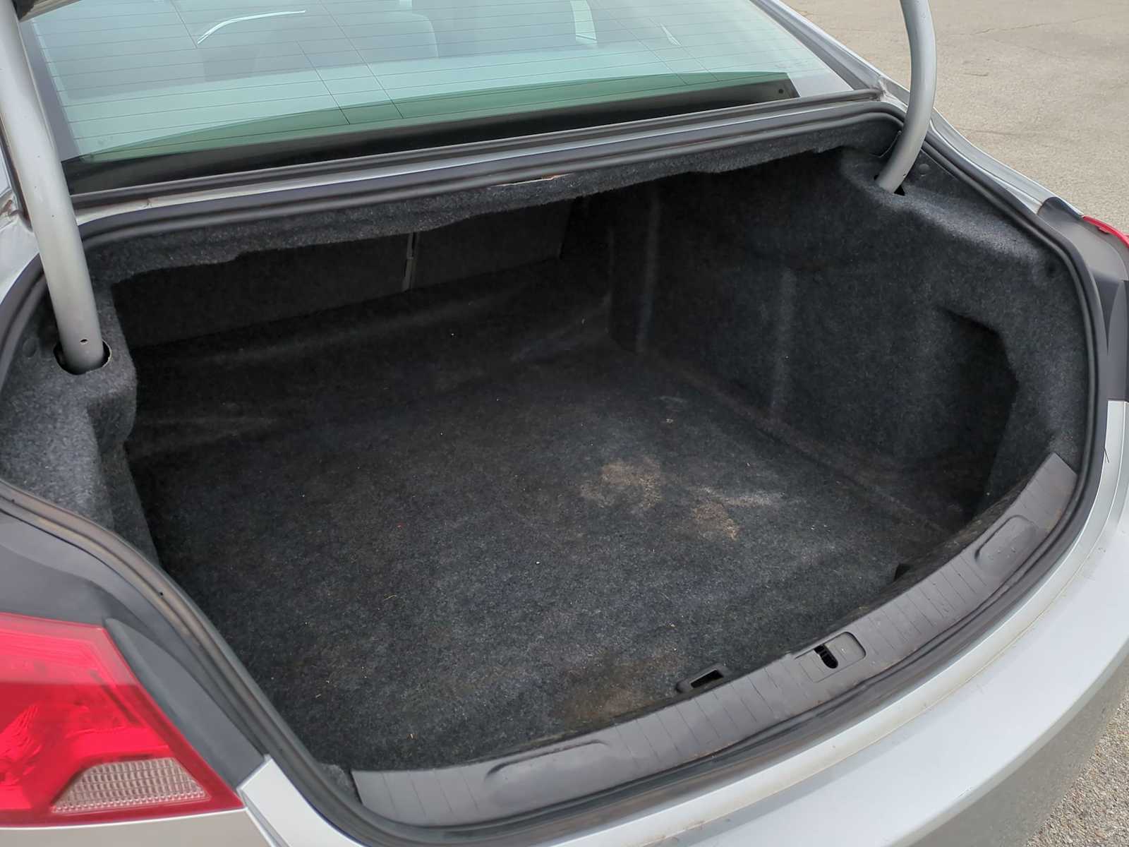 Thumbnail: 2014 Chevrolet Impala - 23