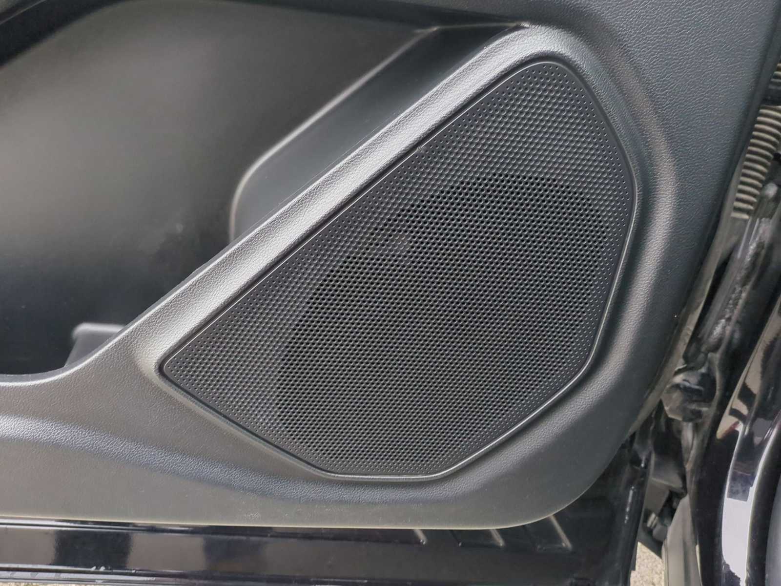 Thumbnail: 2021 Ford Explorer - 23