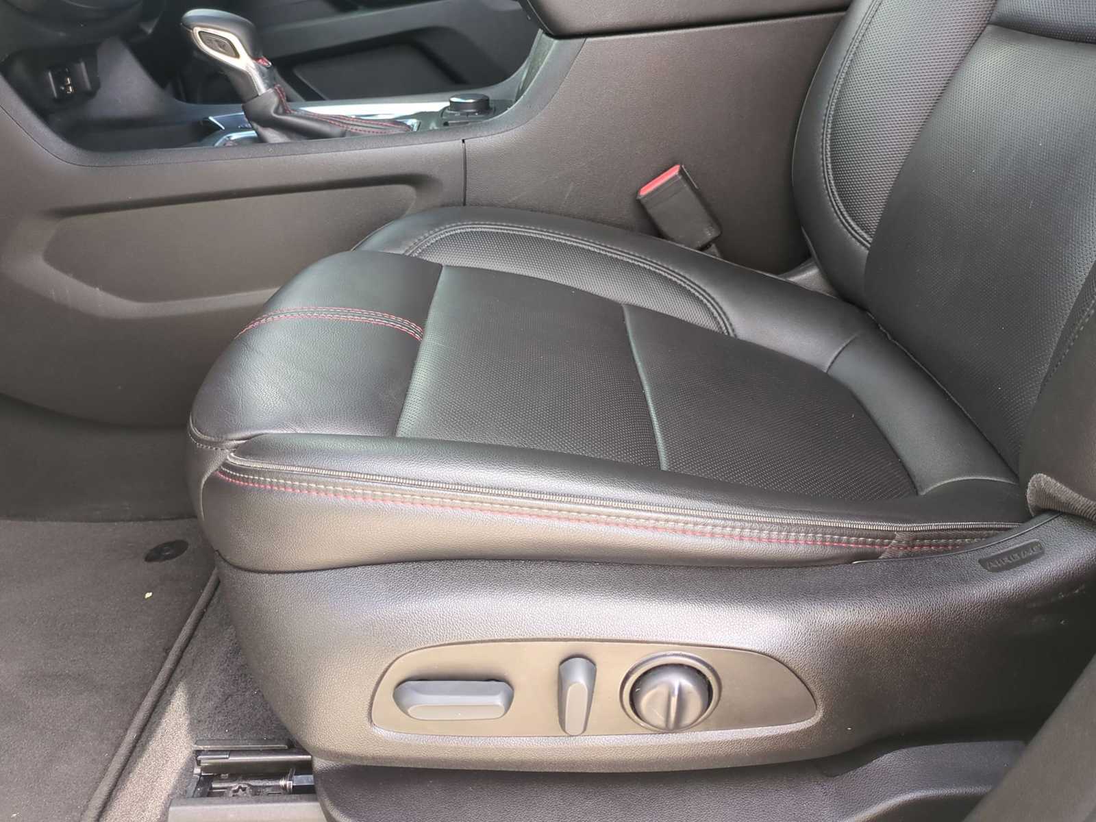 Thumbnail: 2023 Chevrolet Traverse - 19