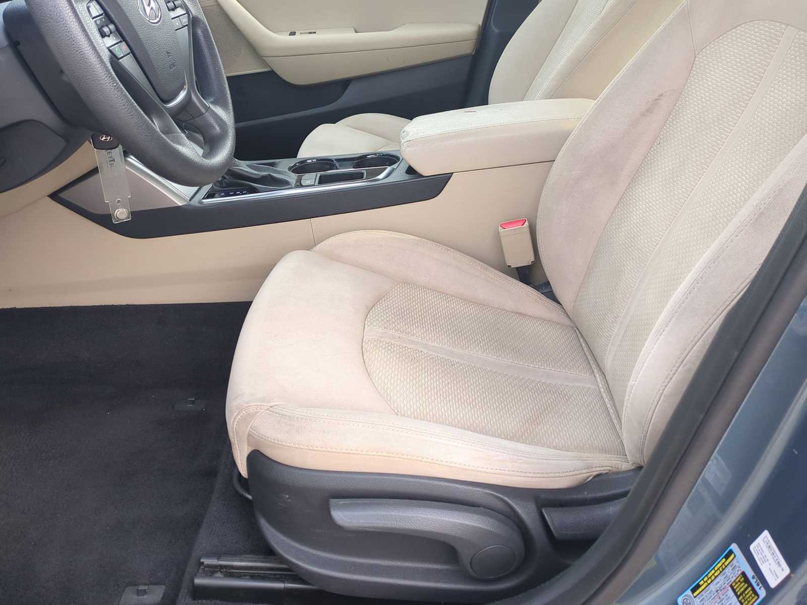 Thumbnail: 2016 Hyundai Sonata - 16