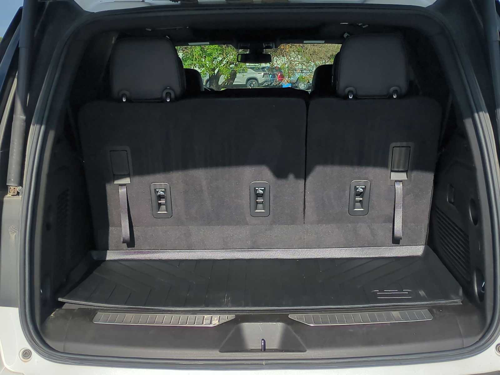 Thumbnail: 2021 Chevrolet Tahoe - 27