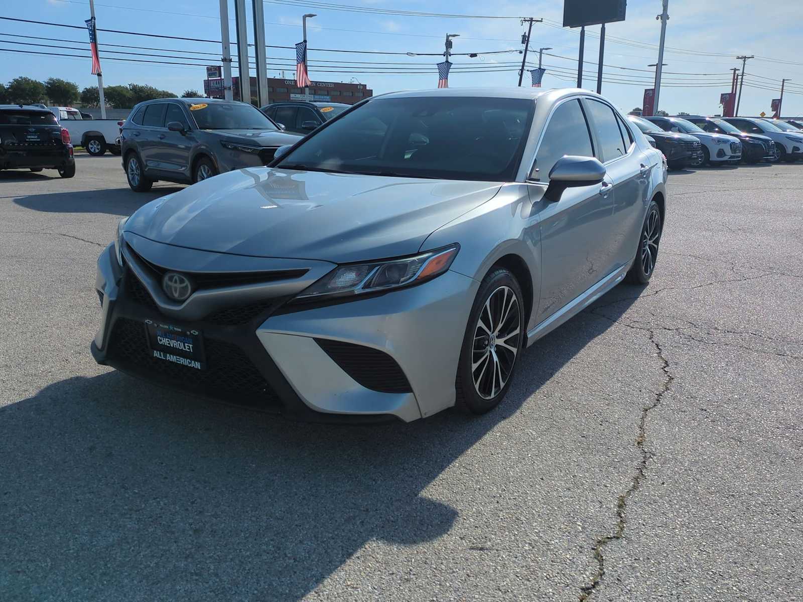 Thumbnail: 2019 Toyota Camry - 4