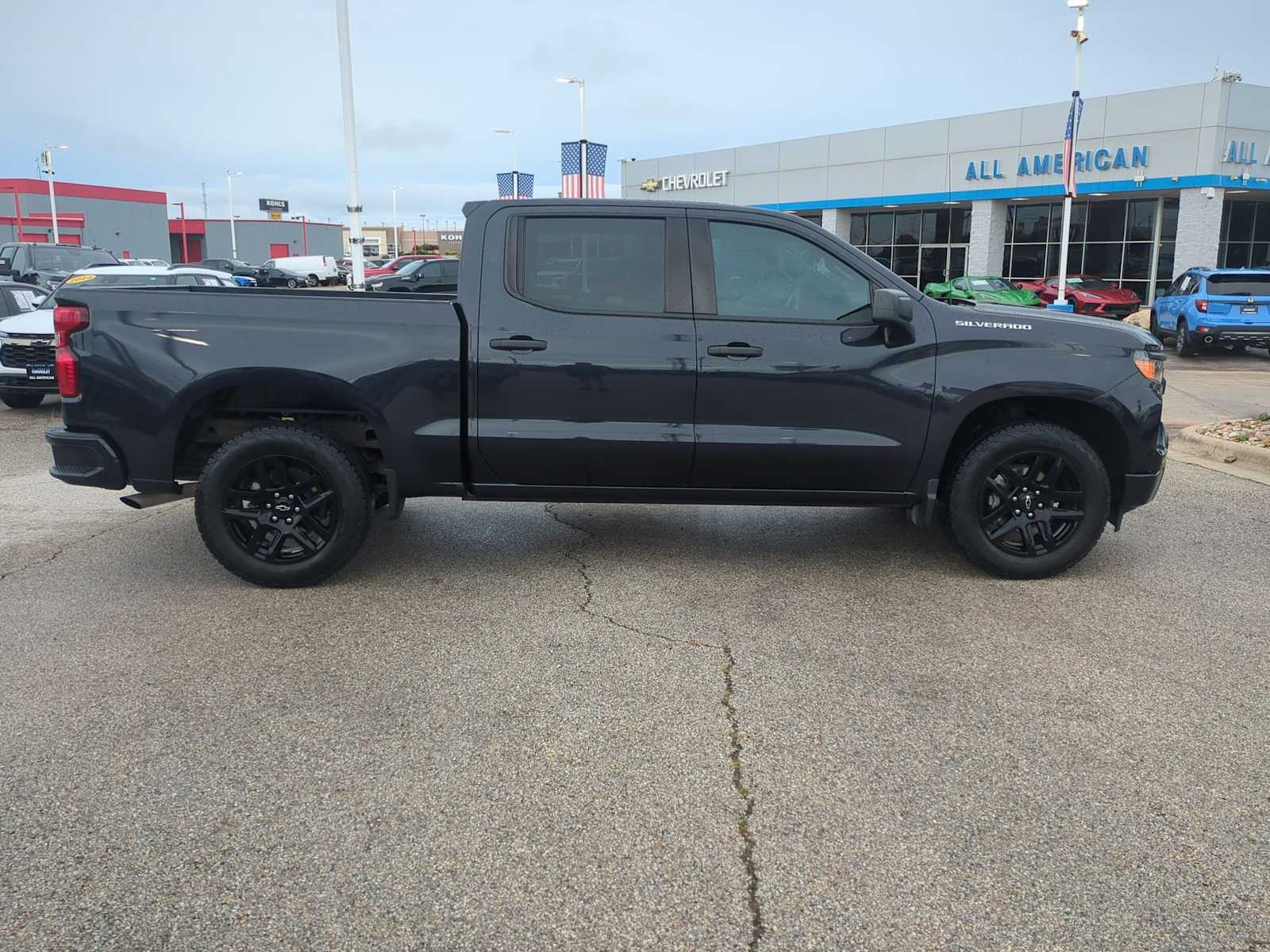 Thumbnail: 2023 Chevrolet Silverado 1500 - 8
