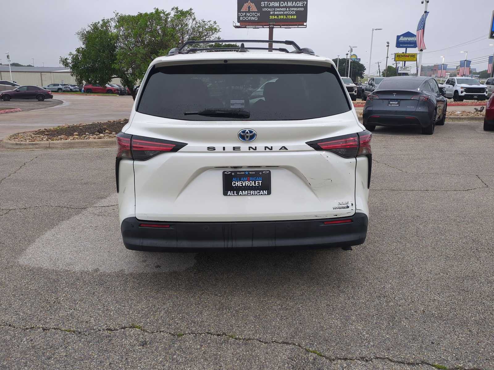 Thumbnail: 2021 Toyota Sienna - 7