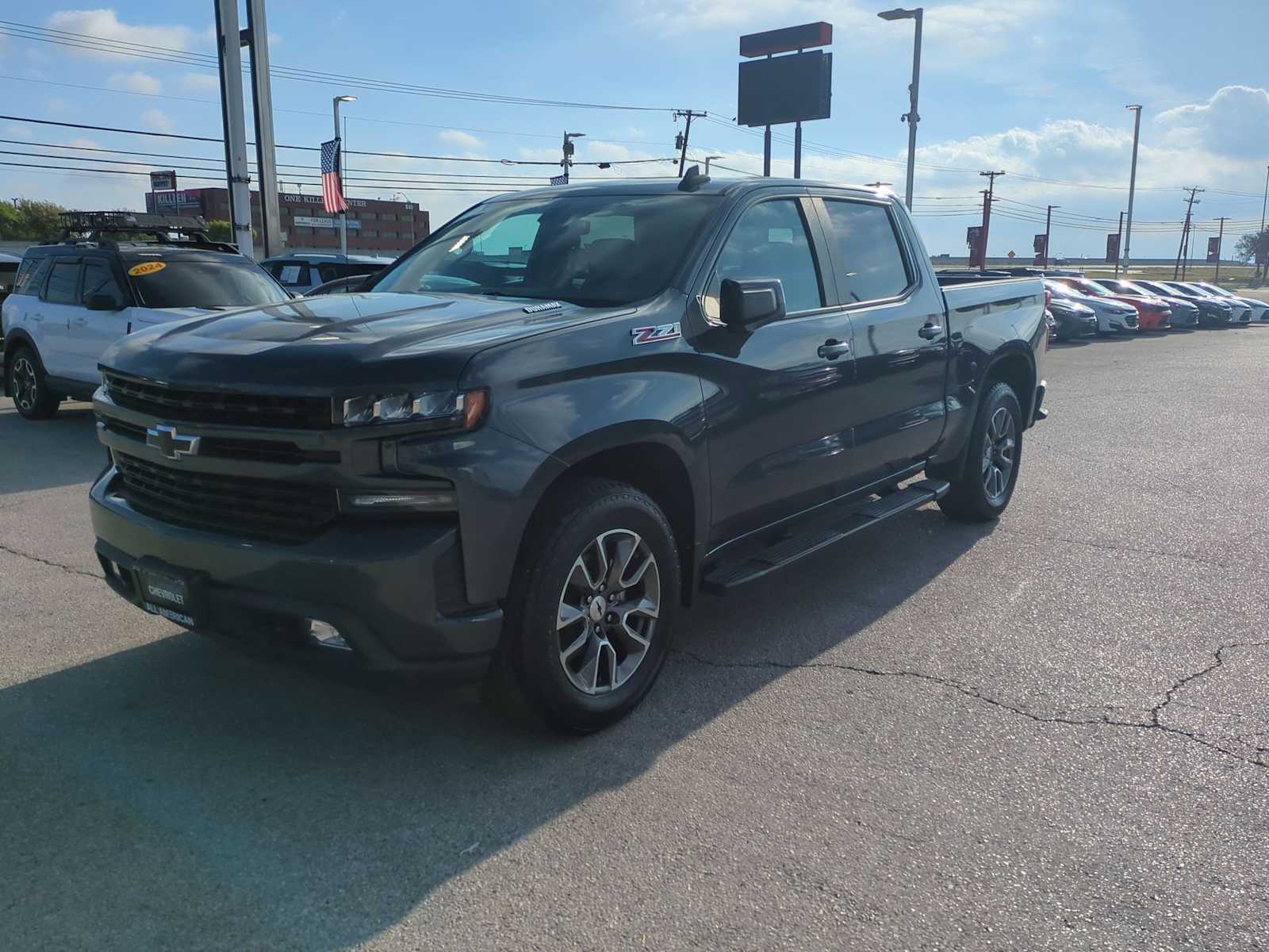 Thumbnail: 2020 Chevrolet Silverado 1500 - 4