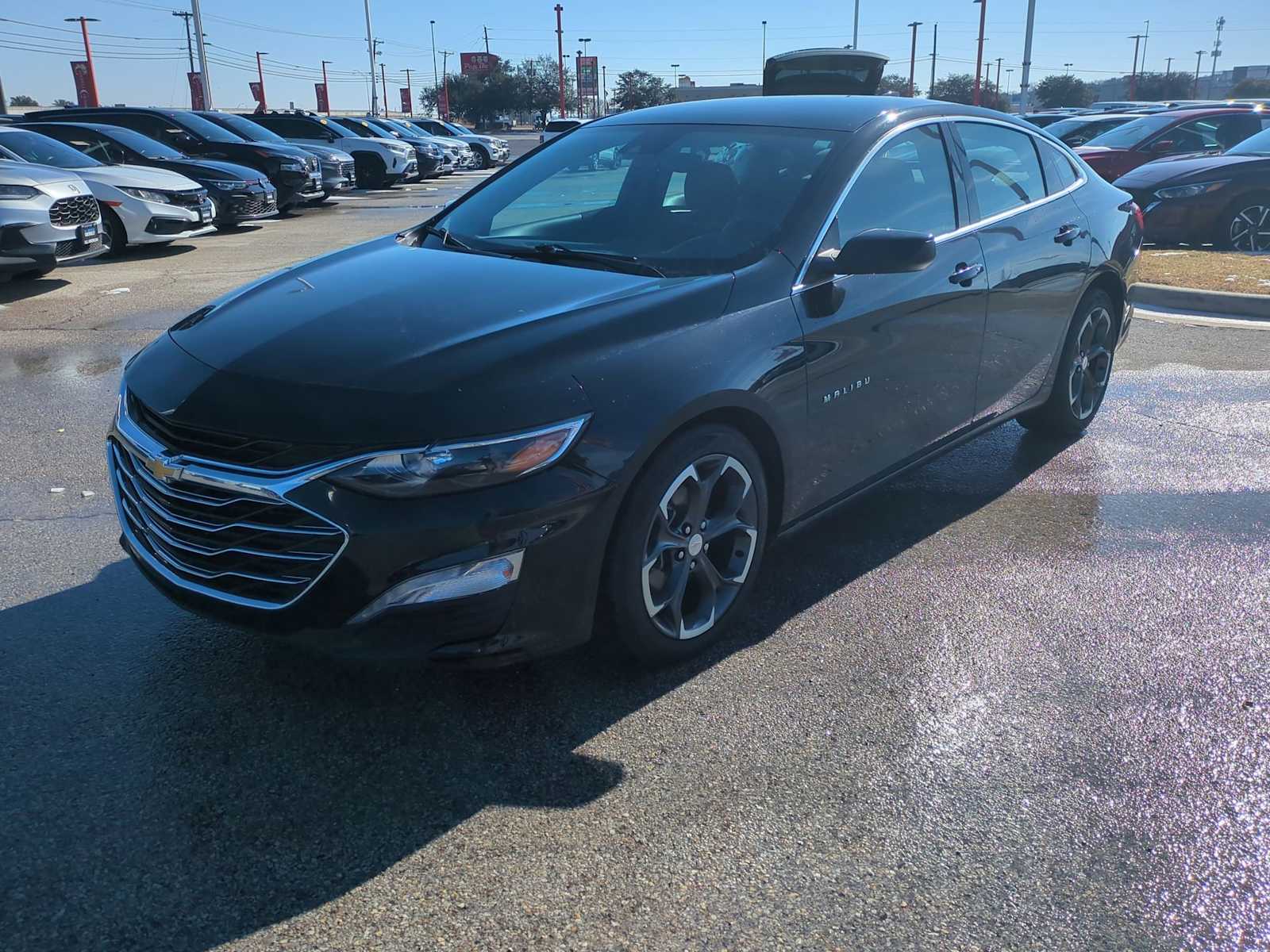 Thumbnail: 2023 Chevrolet Malibu - 4