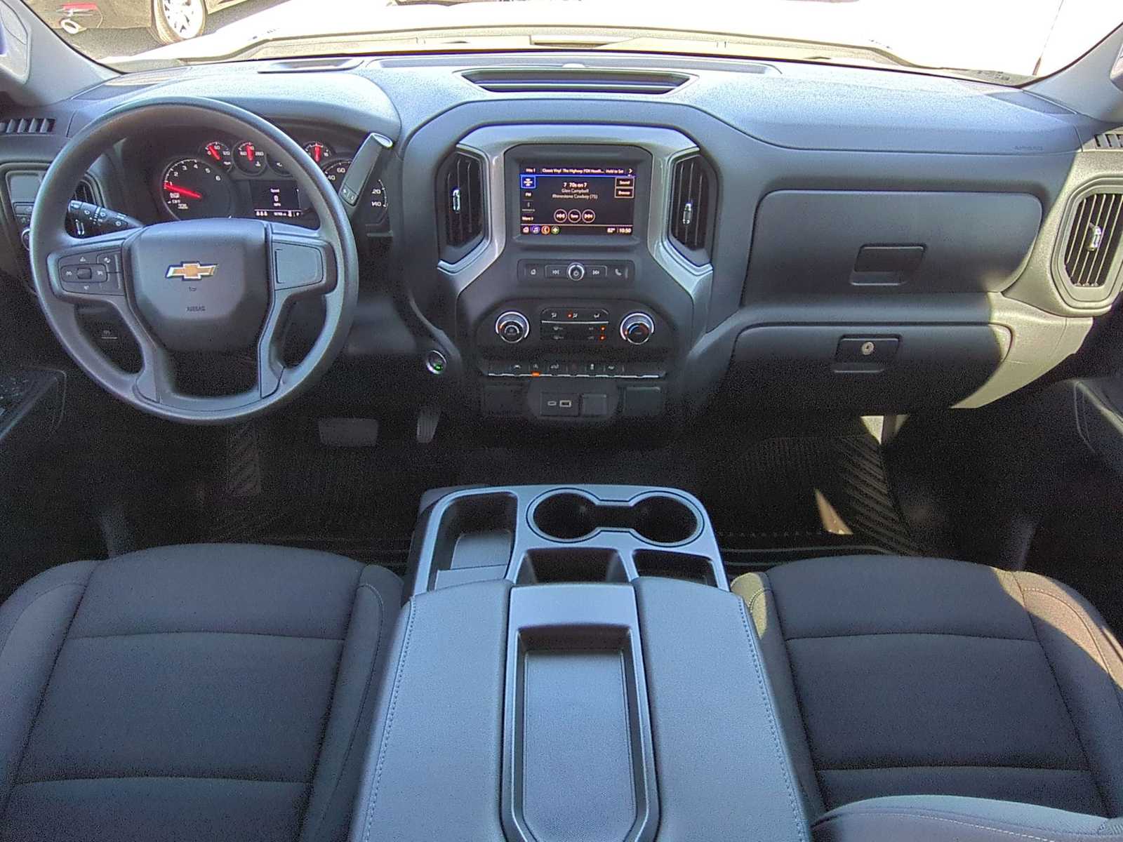 Thumbnail: 2025 Chevrolet Silverado 1500 - 19