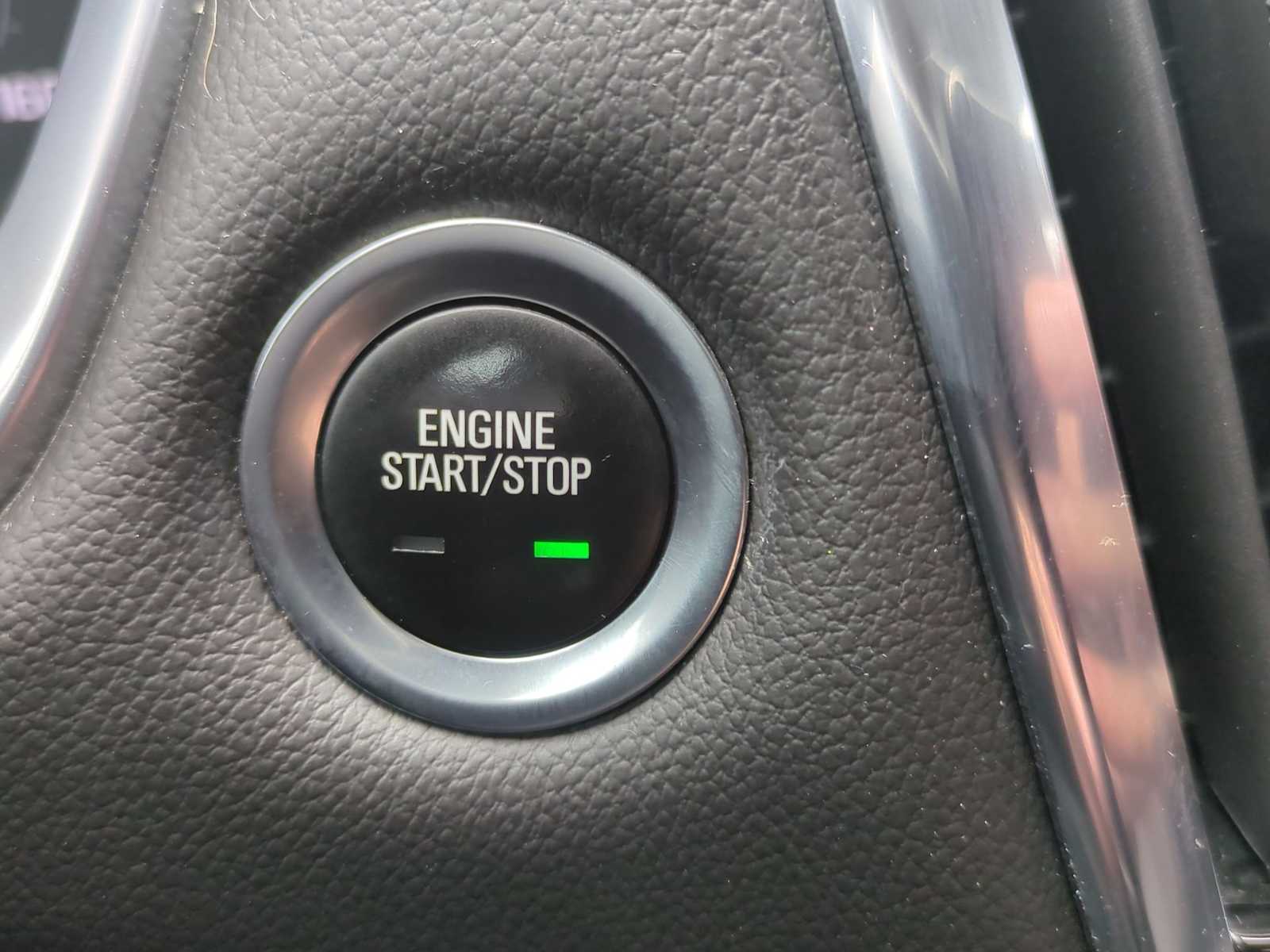 Thumbnail: 2021 Chevrolet Traverse - 17