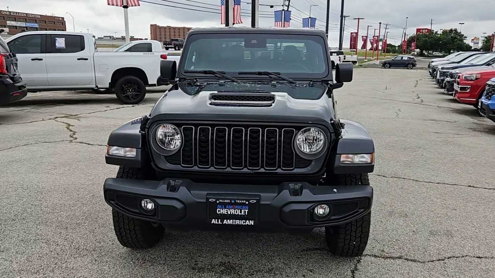 Thumbnail: 2025 Jeep Gladiator - 2