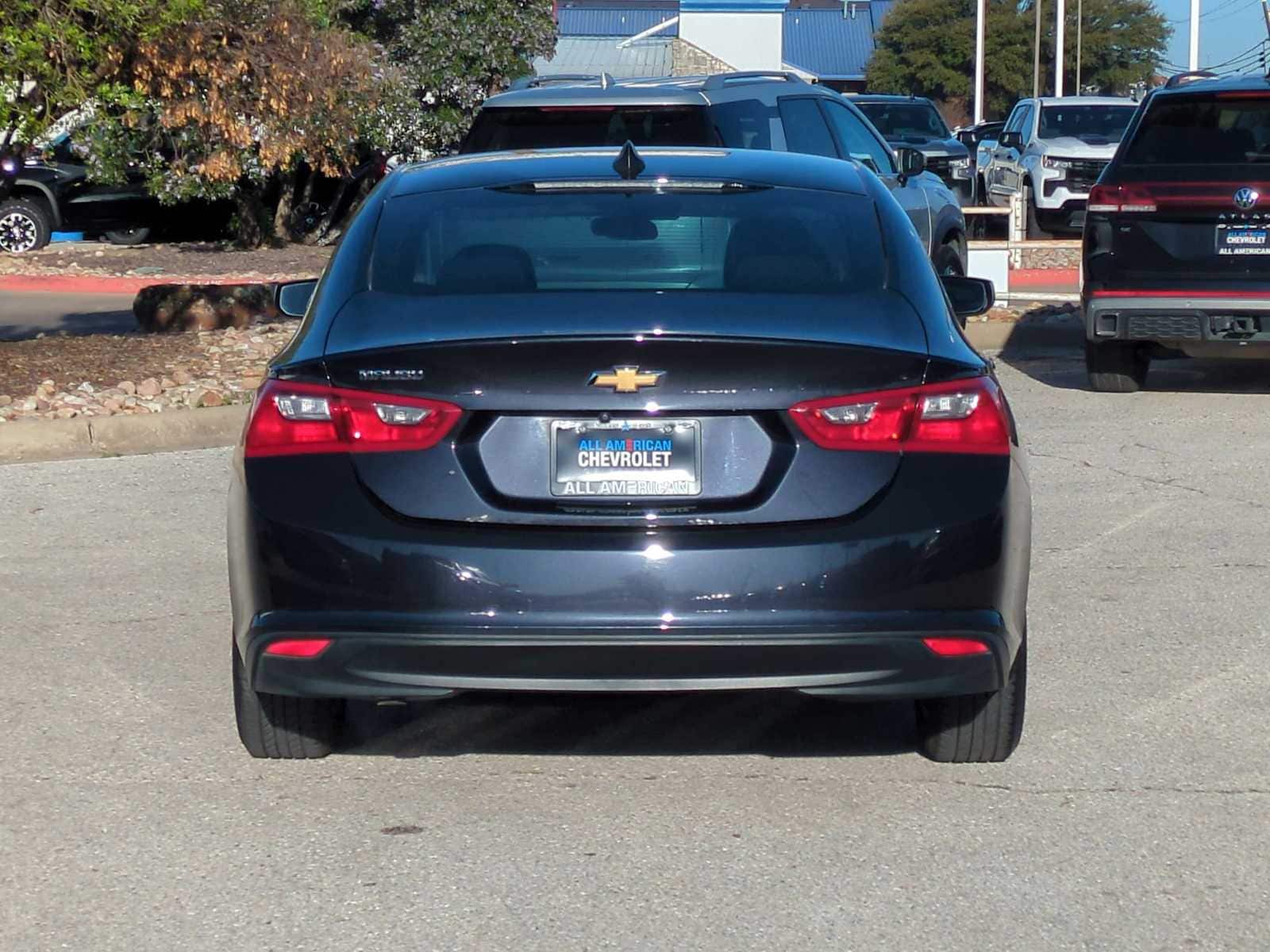 Thumbnail: 2023 Chevrolet Malibu - 7