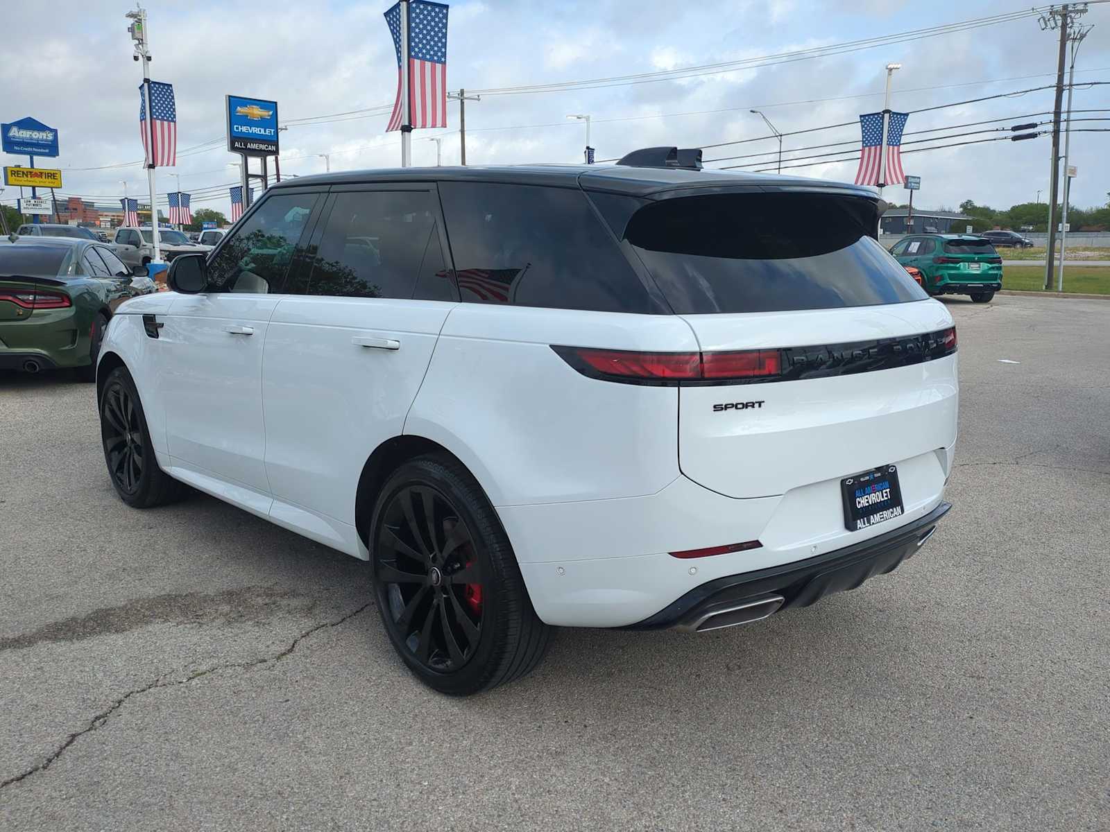 Thumbnail: 2025 Land Rover Range Rover Sport - 6