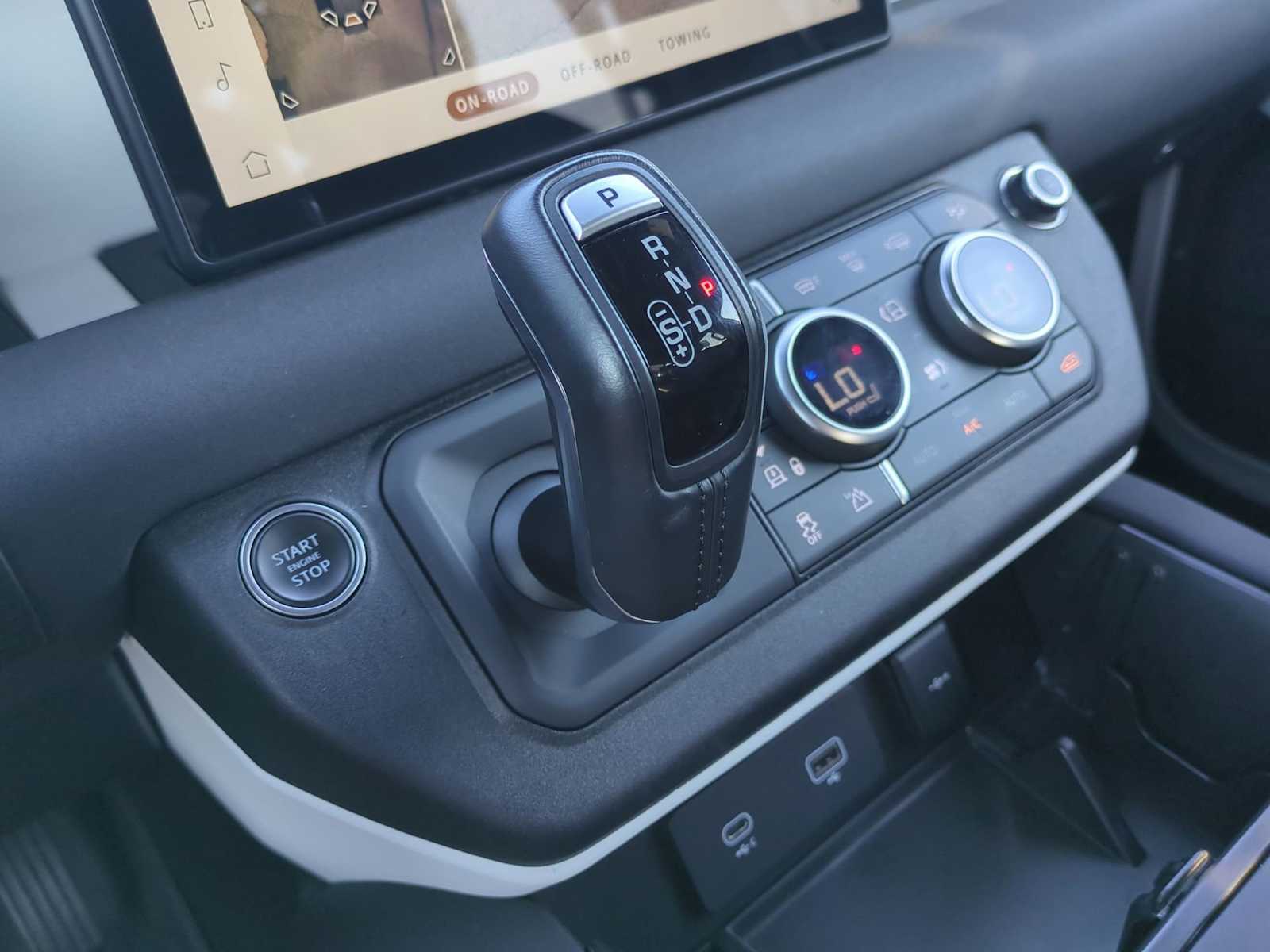 Thumbnail: 2023 Land Rover Defender - 16