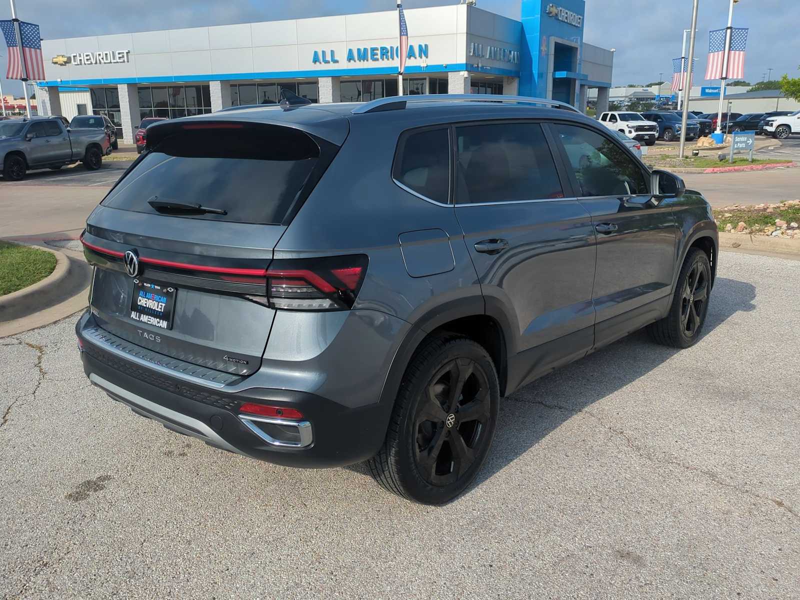 Thumbnail: 2025 Volkswagen Taos - 8