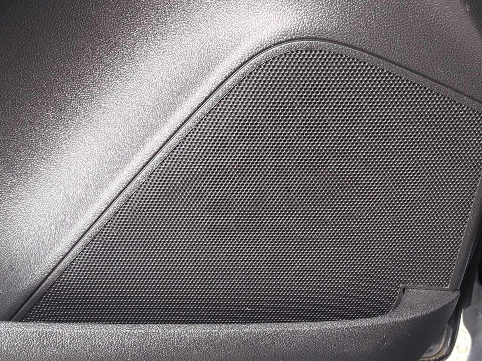 Thumbnail: 2021 Chevrolet Trax - 22