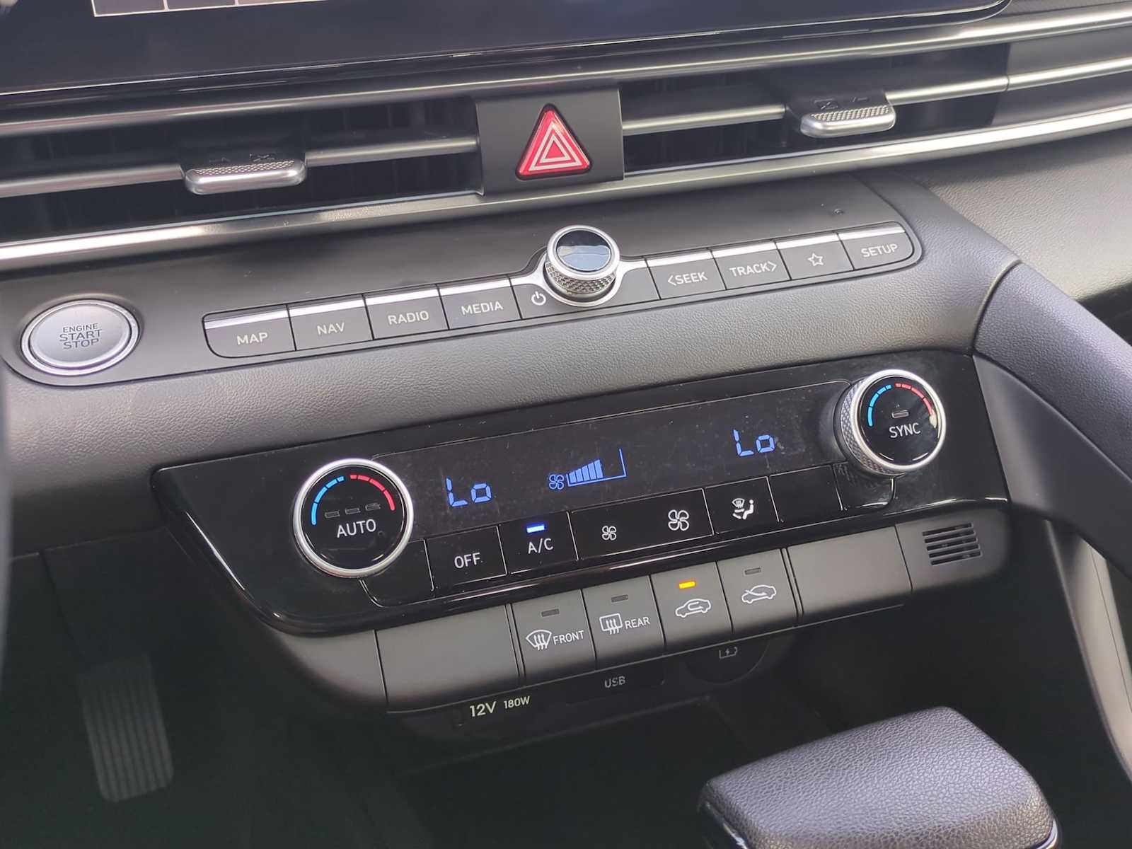 Thumbnail: 2024 Hyundai Elantra - 18