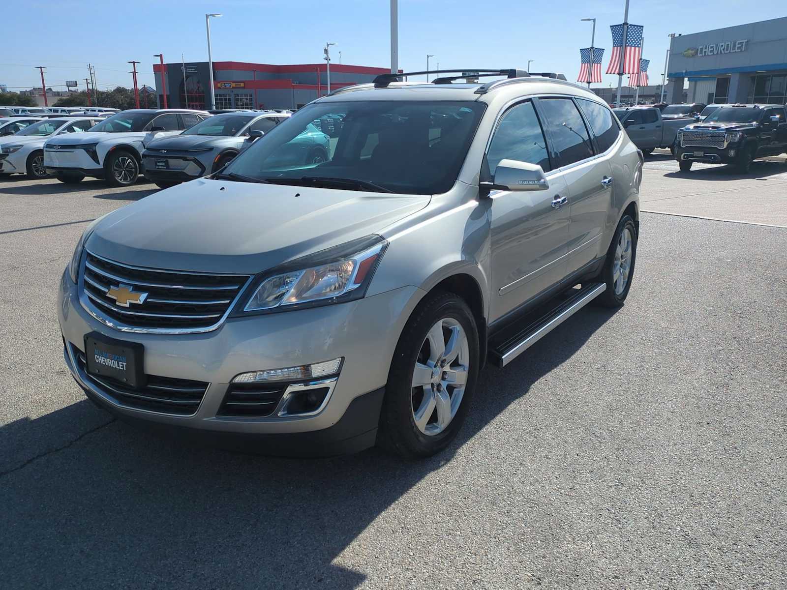 Thumbnail: 2017 Chevrolet Traverse - 4