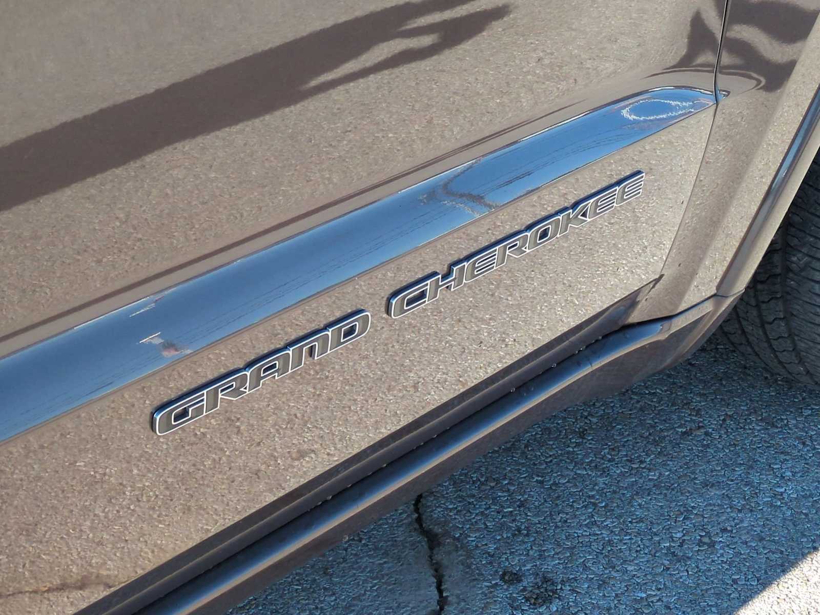 Thumbnail: 2019 Jeep Grand Cherokee - 33