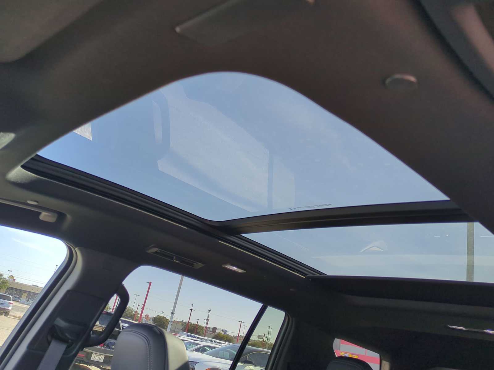 Thumbnail: 2026 Chevrolet Traverse - 19