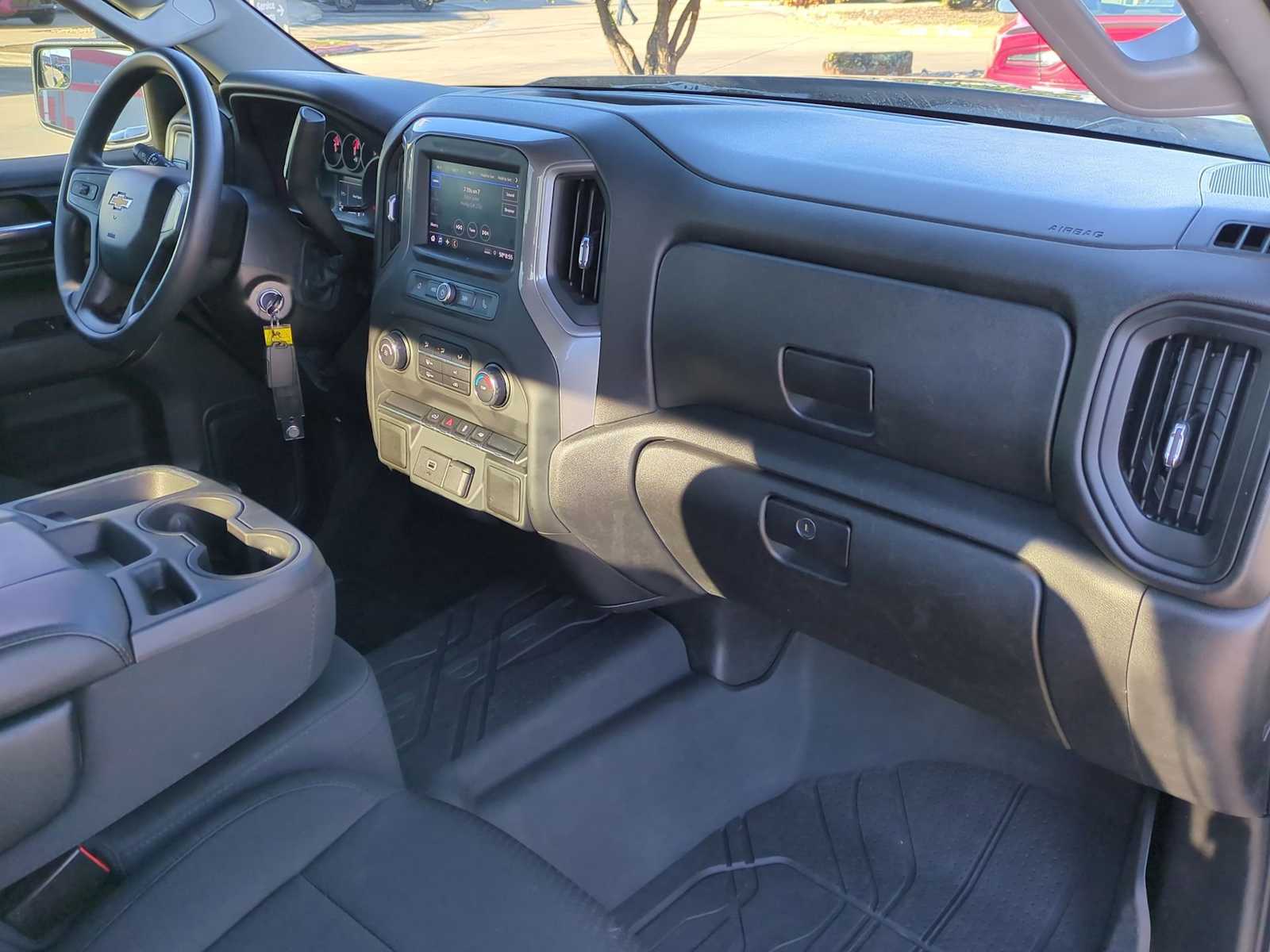 Thumbnail: 2020 Chevrolet Silverado 1500 - 28