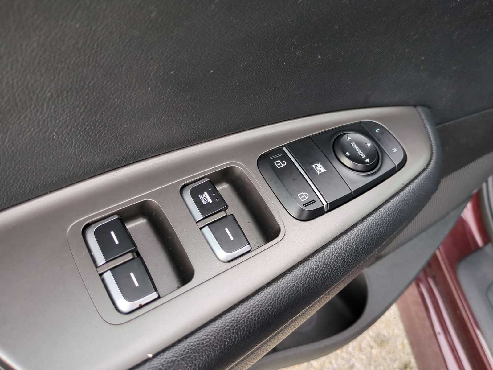 Thumbnail: 2019 Kia Optima - 20