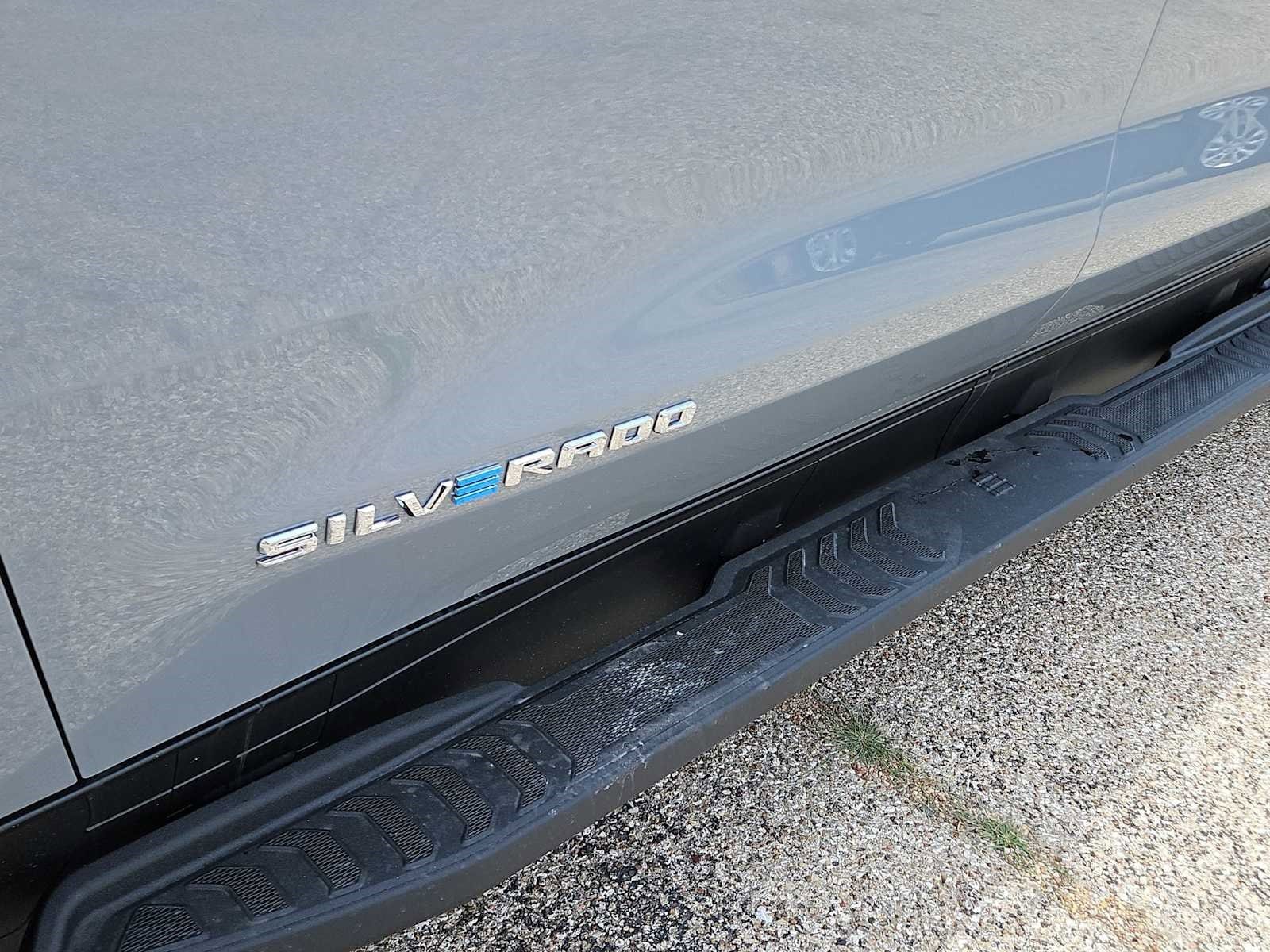 Thumbnail: 2025 Chevrolet Silverado EV - 7