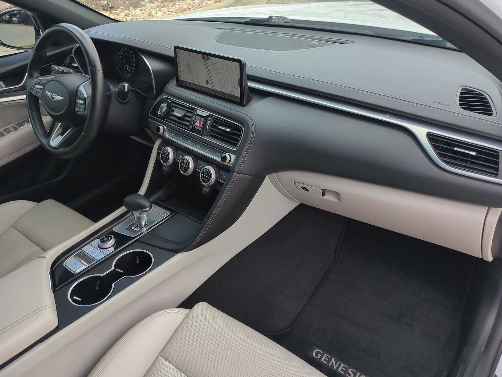 Thumbnail: 2023 Genesis G70 - 29