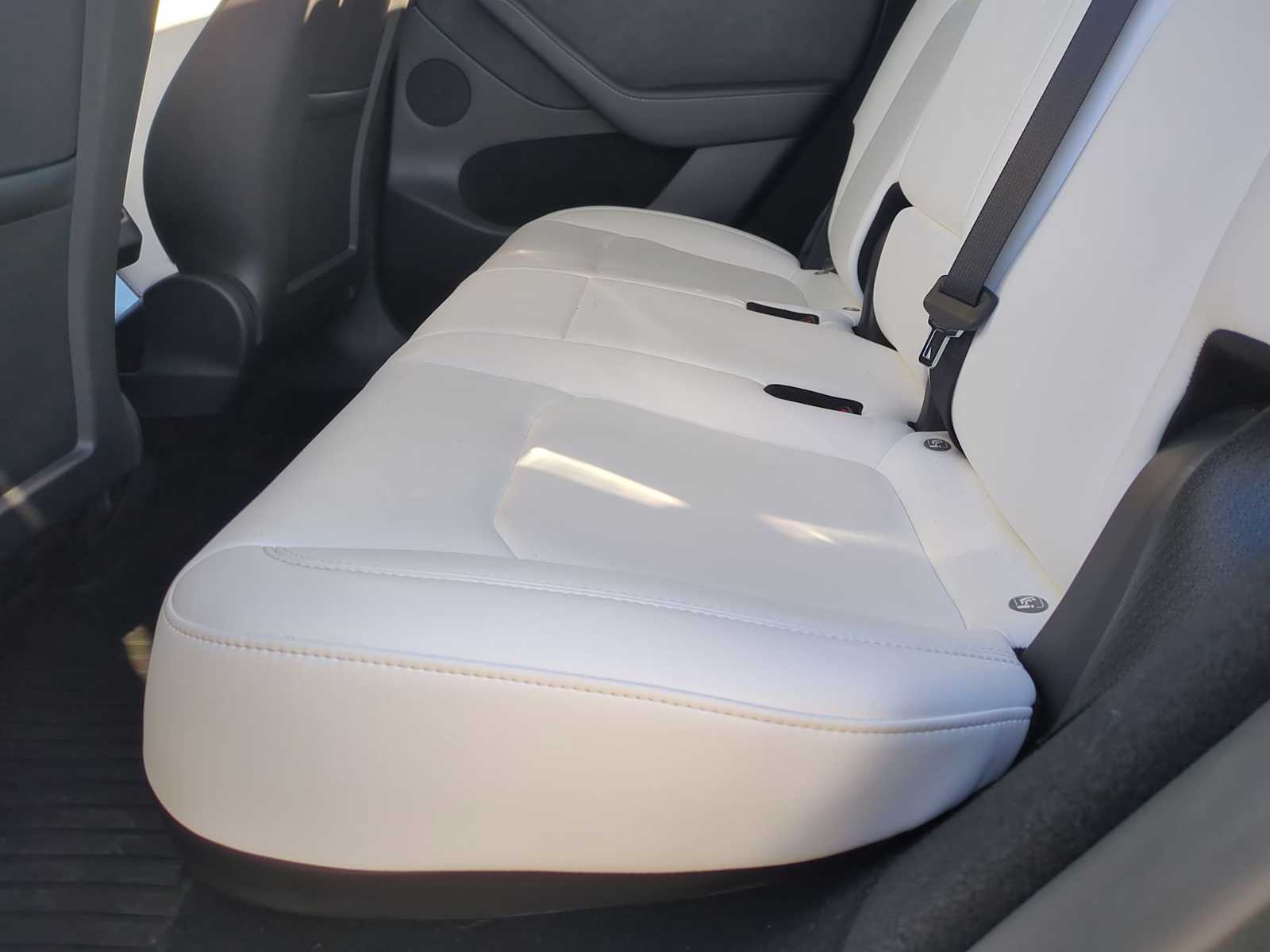 Thumbnail: 2023 Tesla Model Y - 24