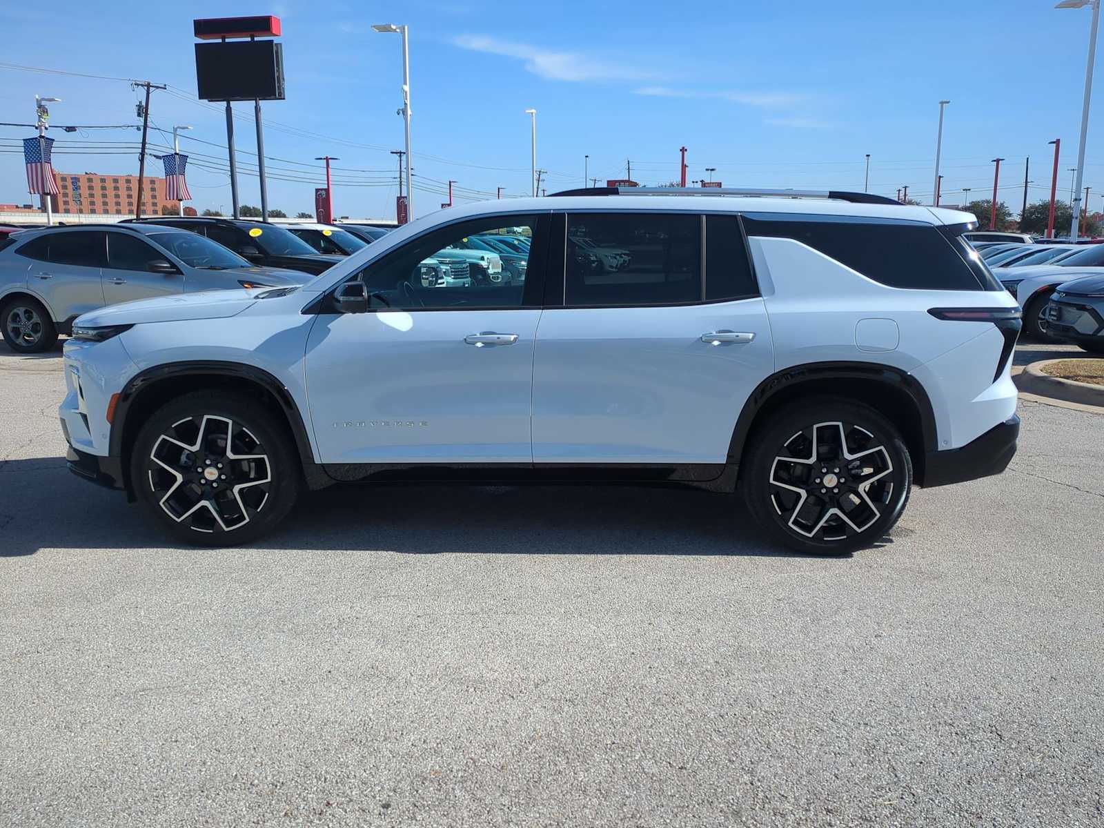 Thumbnail: 2026 Chevrolet Traverse - 5