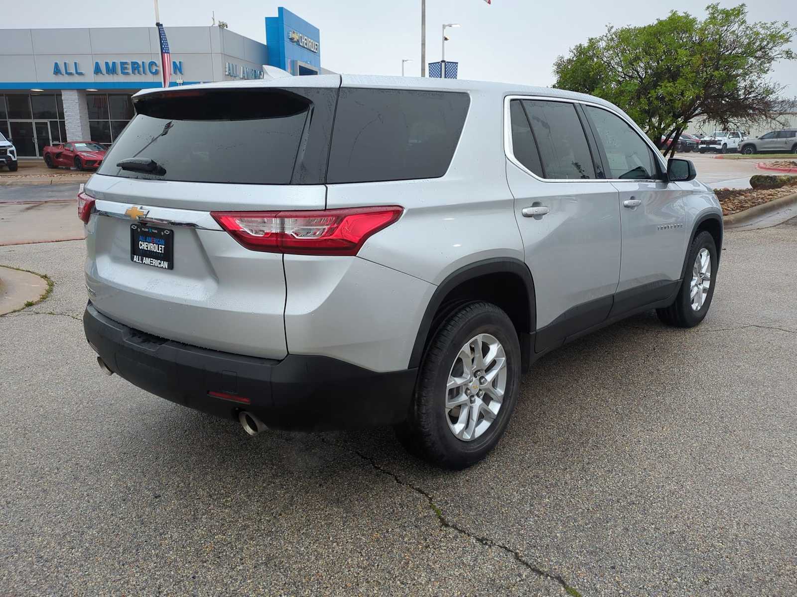 Thumbnail: 2021 Chevrolet Traverse - 7