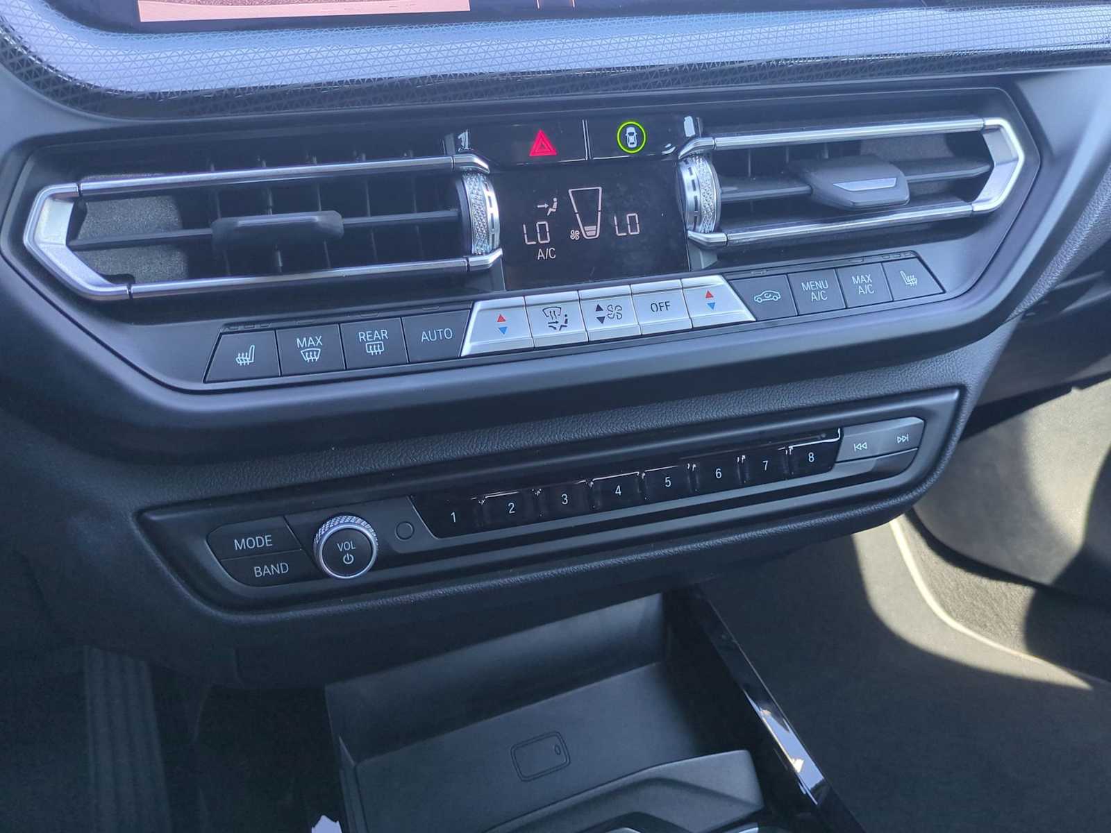 Thumbnail: 2024 BMW 2 Series - 18