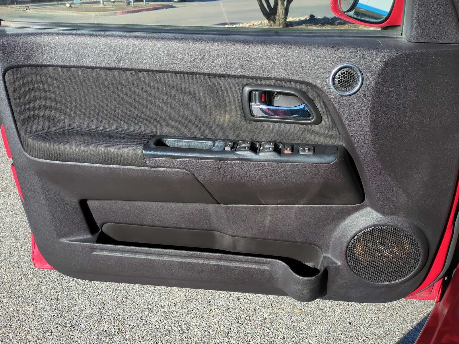 Thumbnail: 2012 Chevrolet Colorado - 18