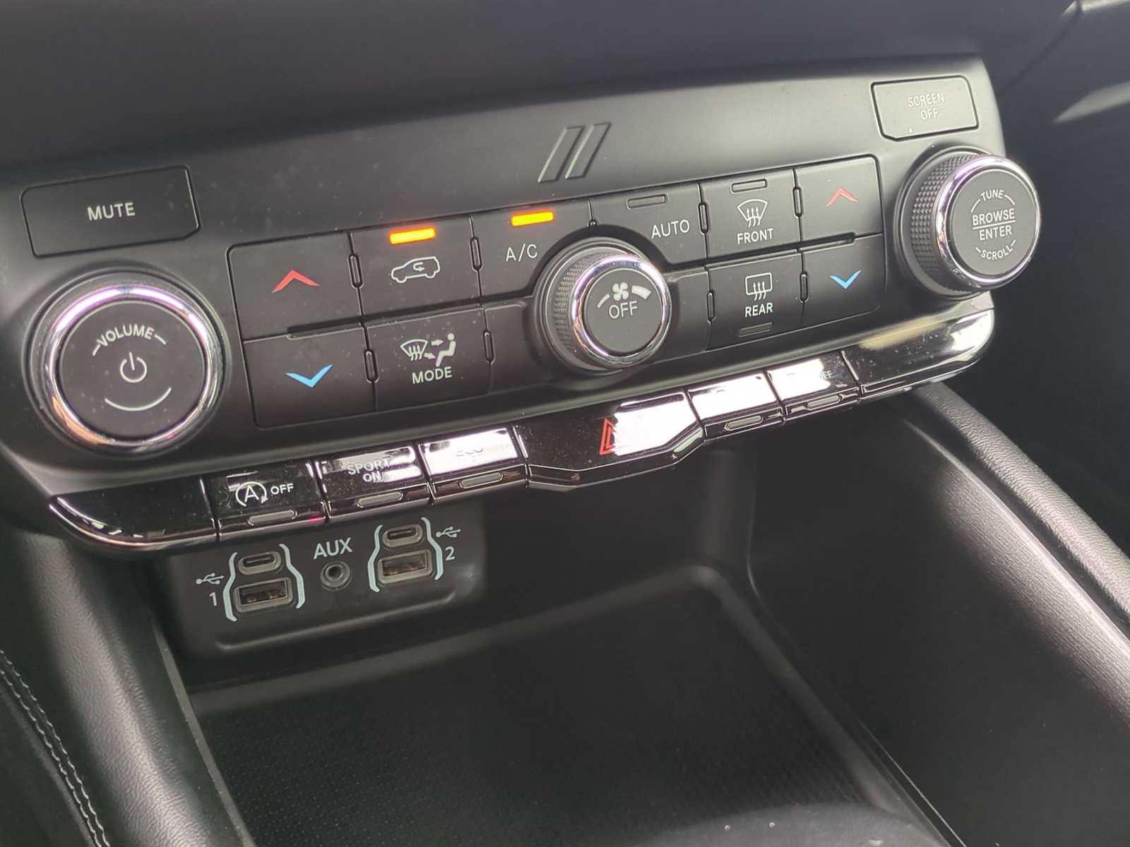 Thumbnail: 2021 Dodge Durango - 16