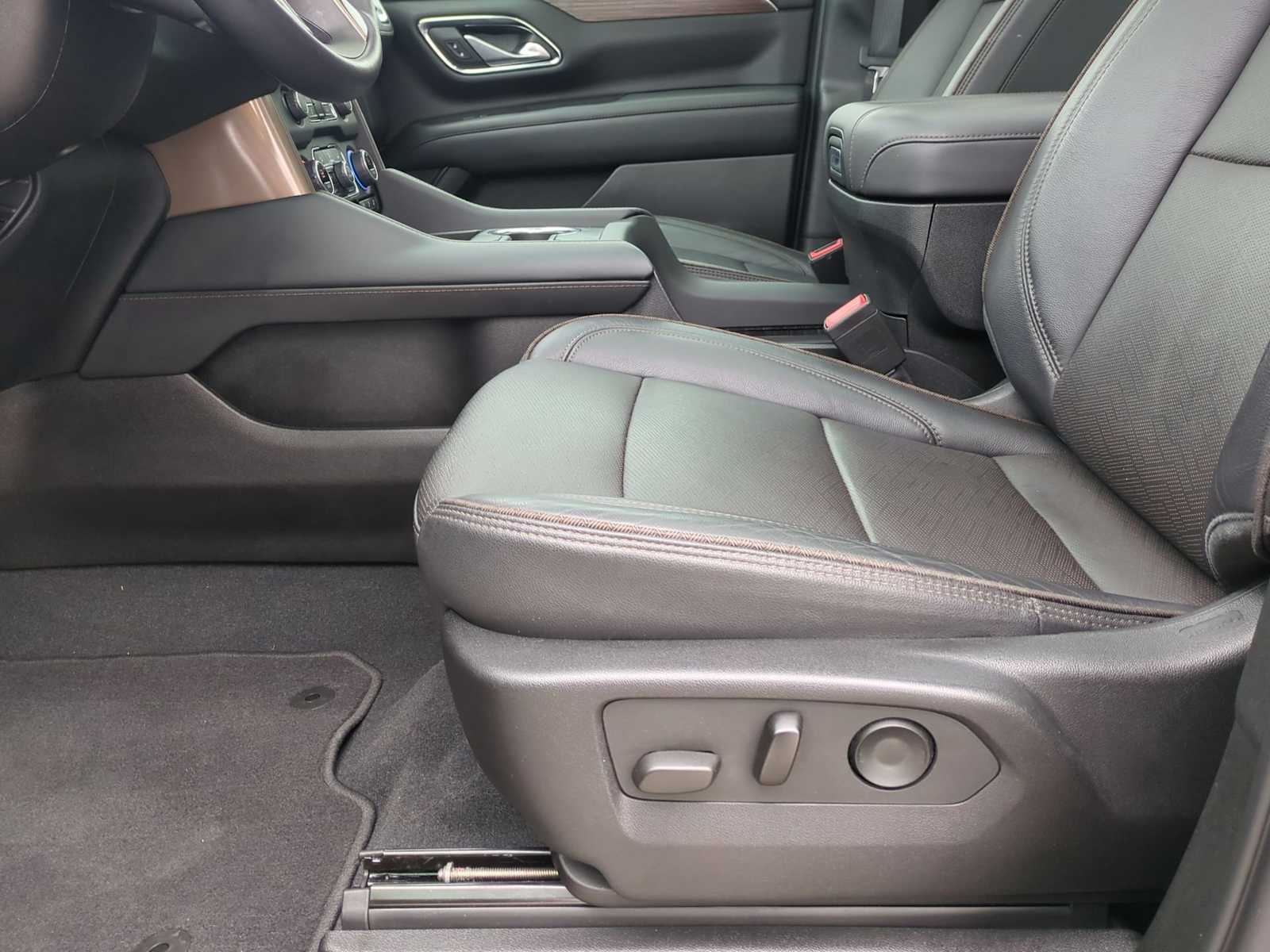 Thumbnail: 2022 Chevrolet Tahoe - 20