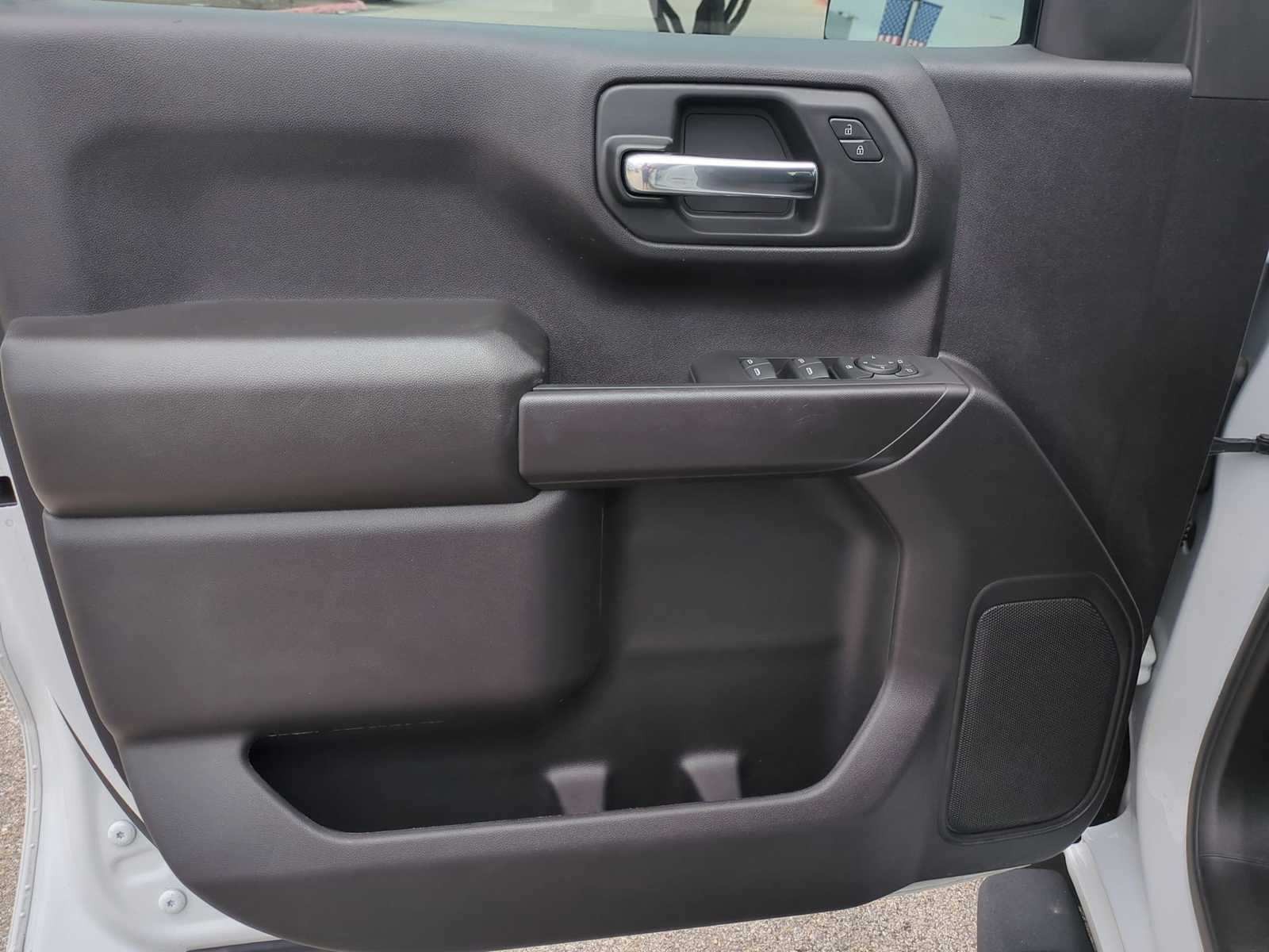 Thumbnail: 2024 Chevrolet Silverado 1500 - 21