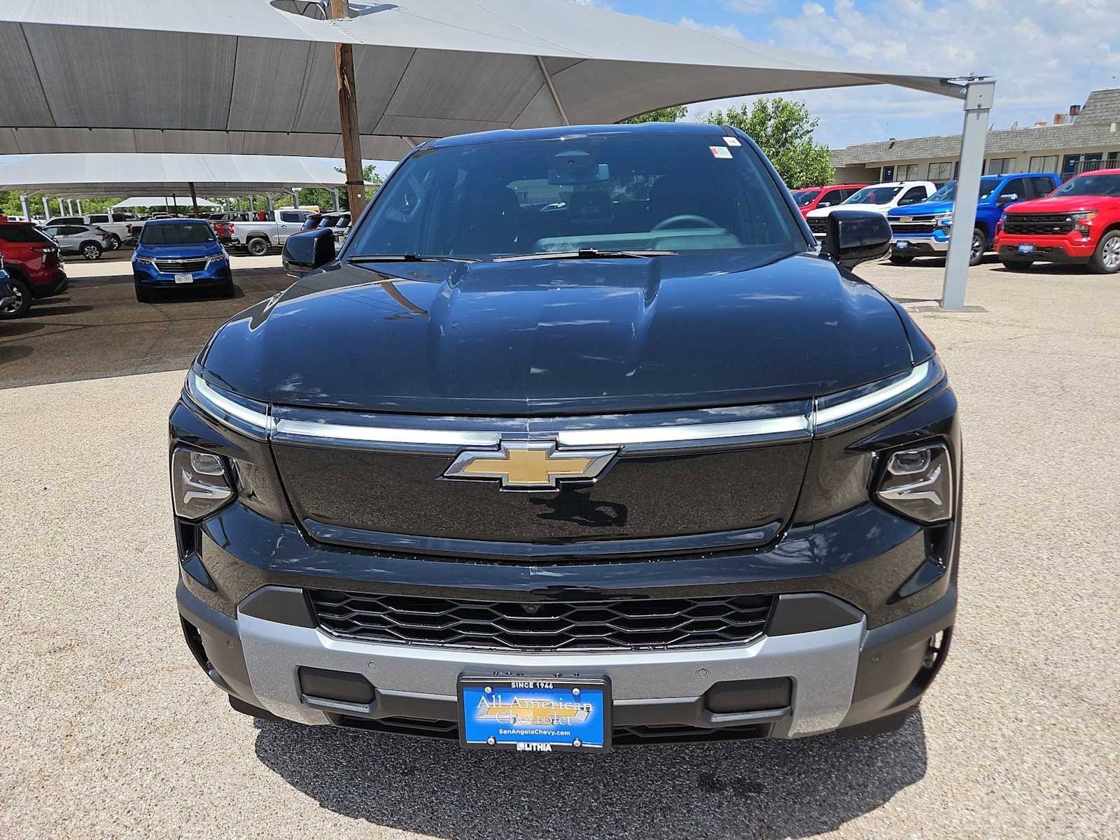 Thumbnail: 2025 Chevrolet Silverado EV - 6