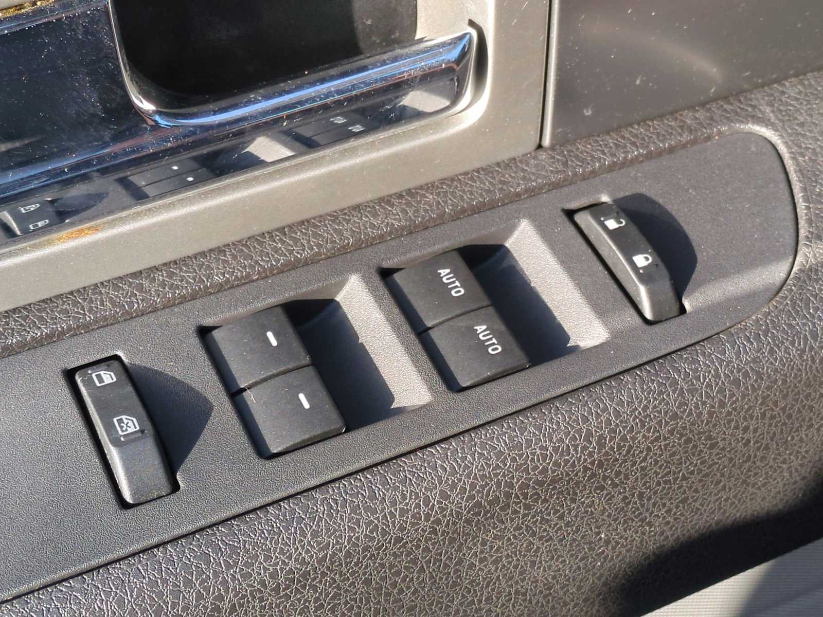 Thumbnail: 2013 Ford F-150 - 21