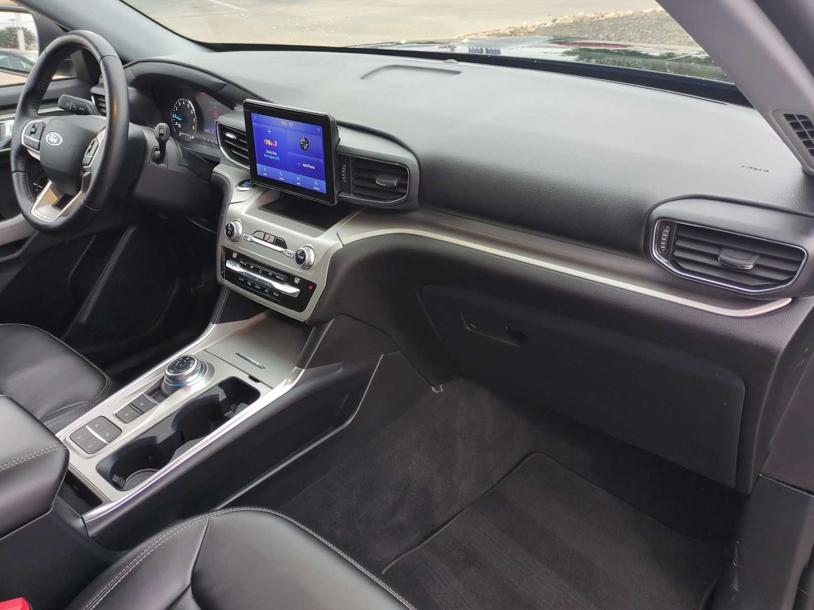 Thumbnail: 2021 Ford Explorer - 28