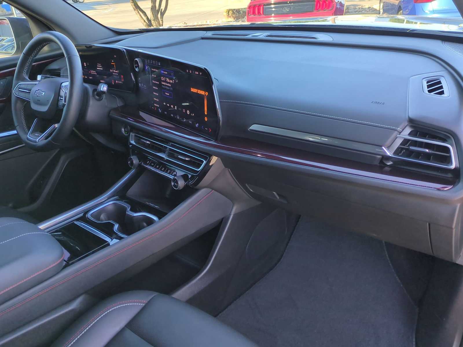 Thumbnail: 2024 Chevrolet Traverse - 29