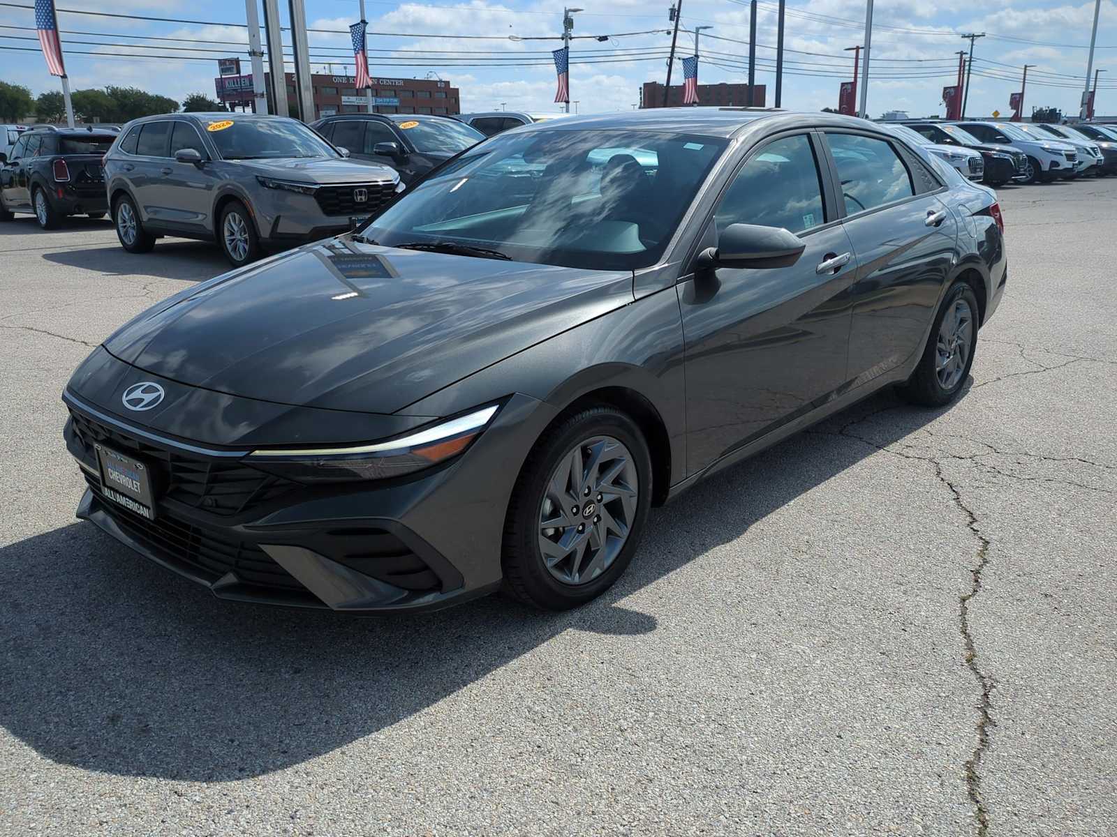 Thumbnail: 2024 Hyundai Elantra - 4