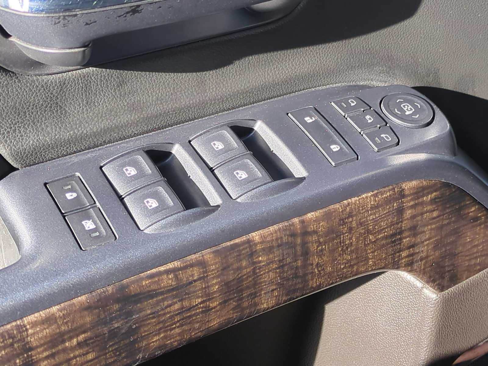 Thumbnail: 2016 GMC Sierra 2500 - 22