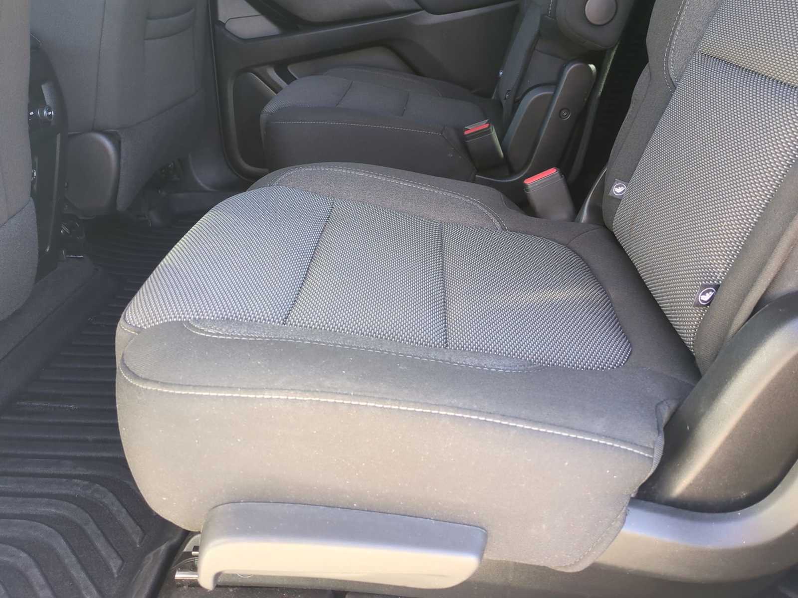 Thumbnail: 2023 Chevrolet Traverse - 25