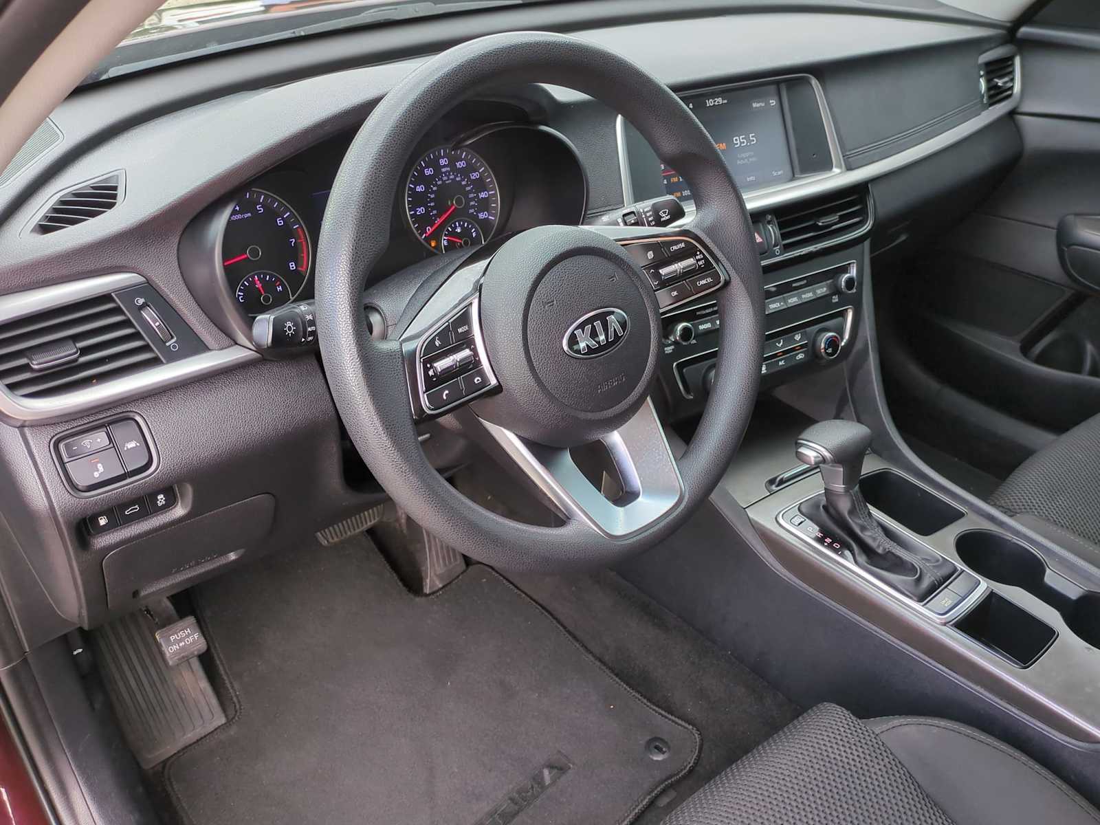 Thumbnail: 2019 Kia Optima - 10