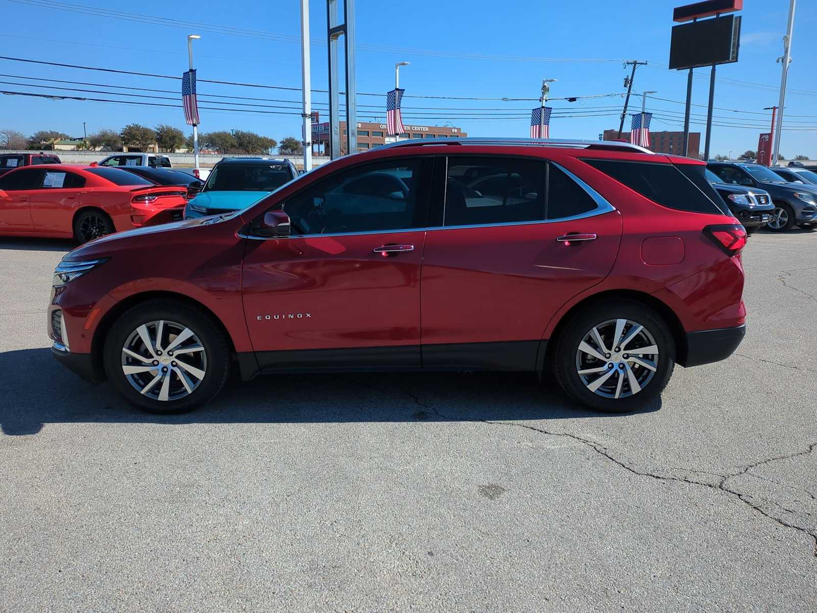 Thumbnail: 2022 Chevrolet Equinox - 5