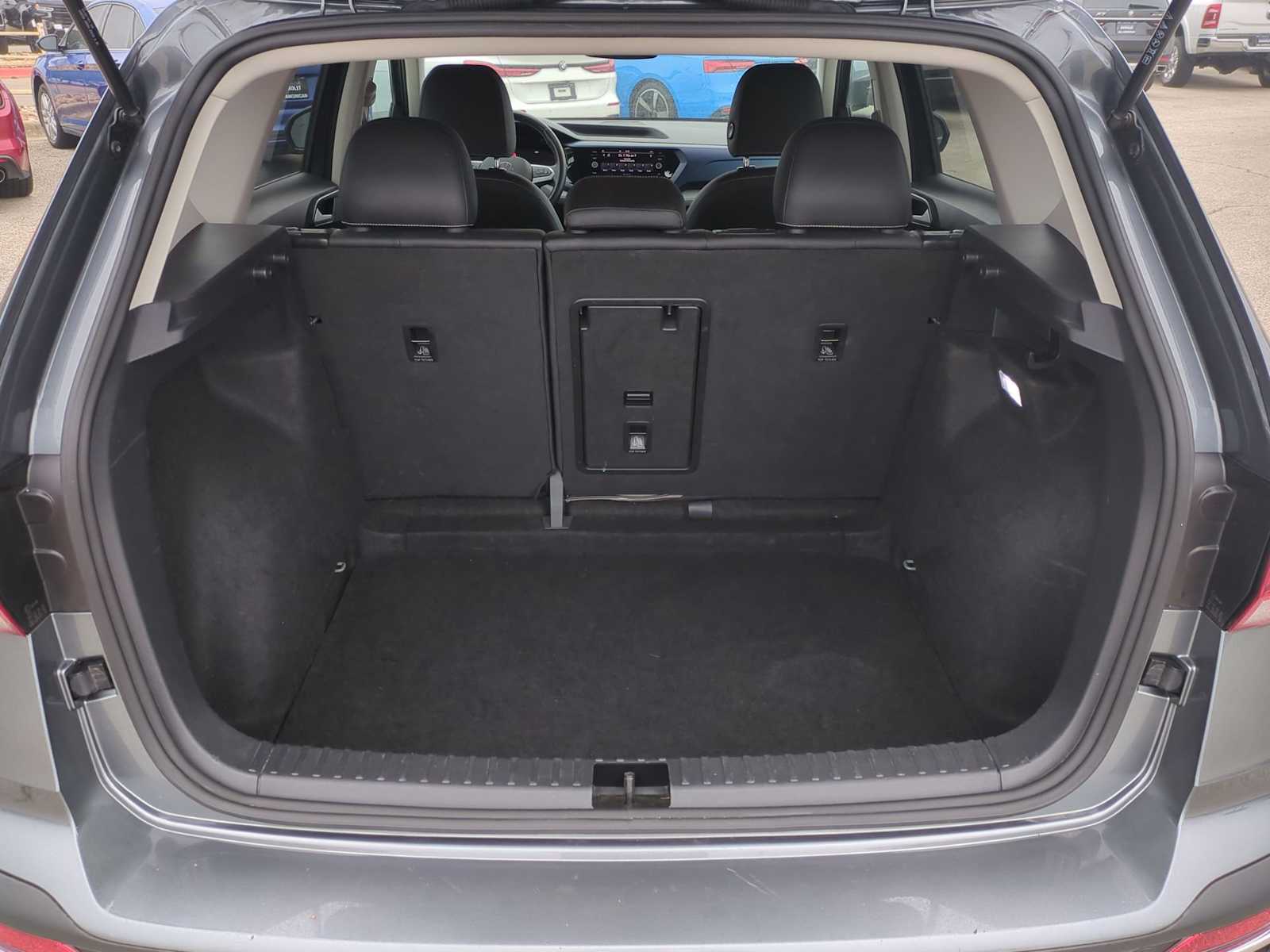 Thumbnail: 2024 Volkswagen Taos - 25