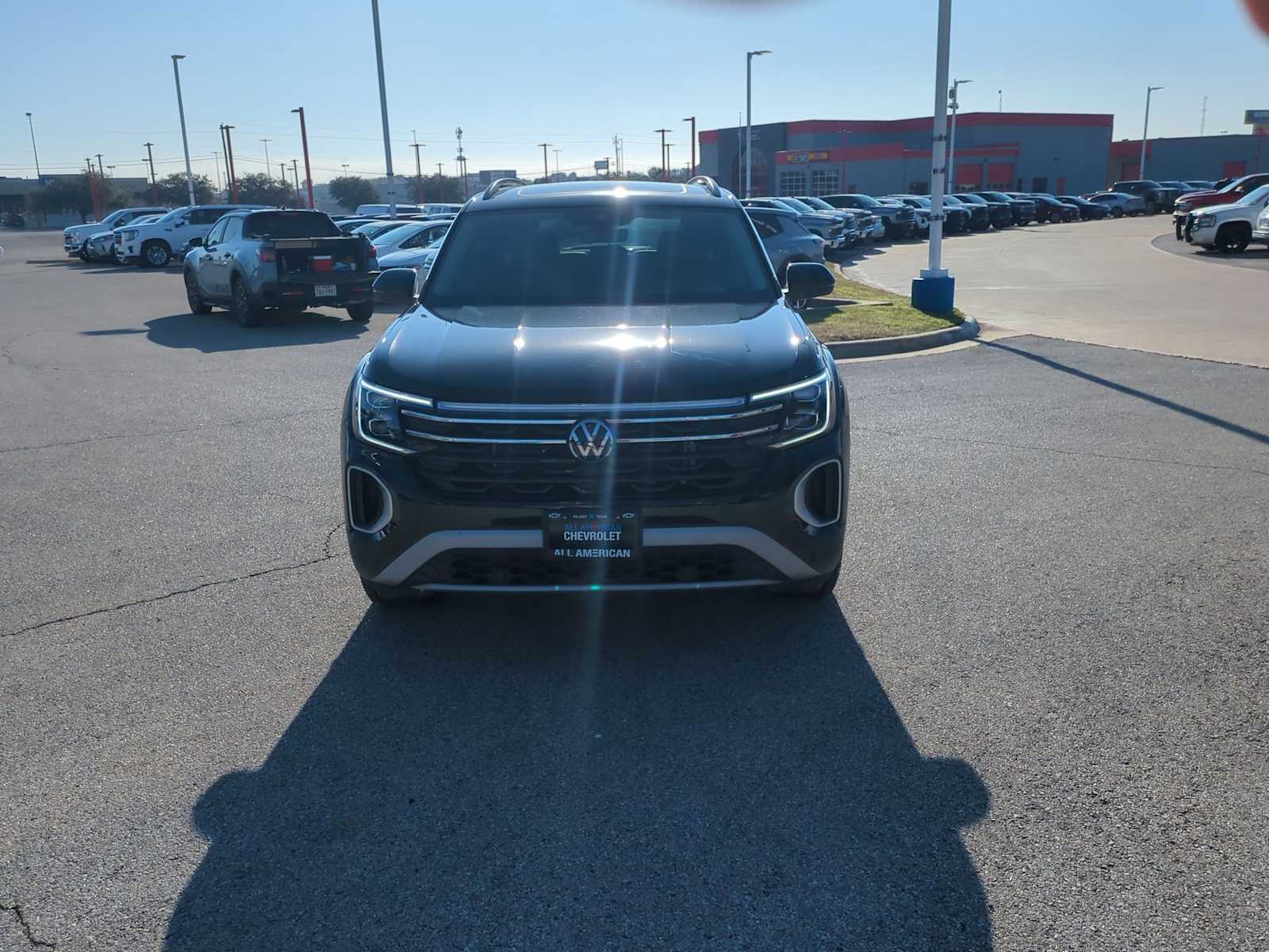 Thumbnail: 2024 Volkswagen Atlas - 3